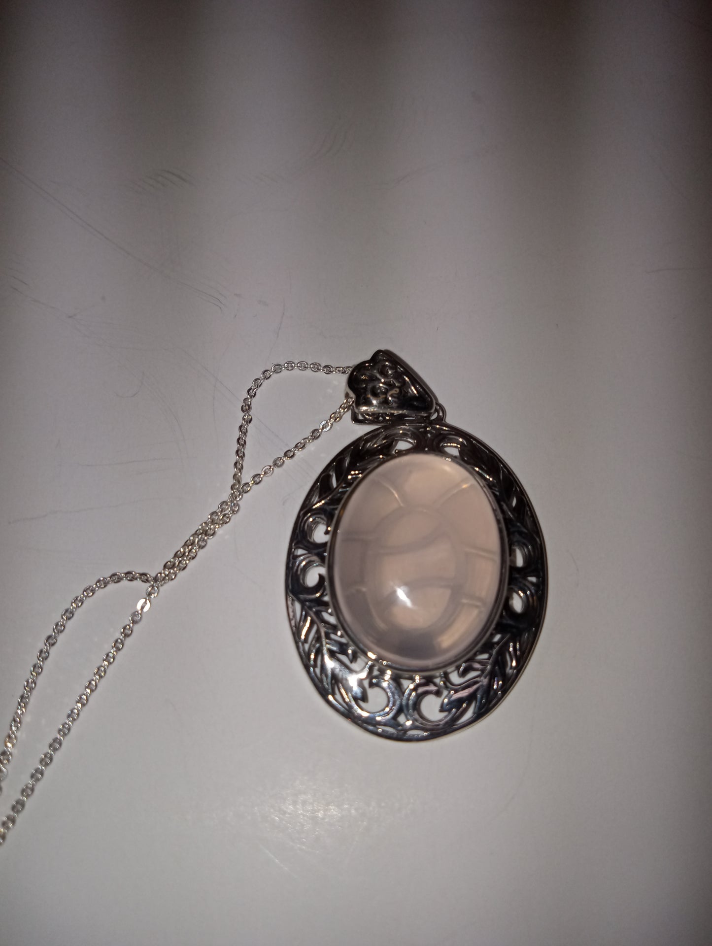 pendant necklace rose quartz