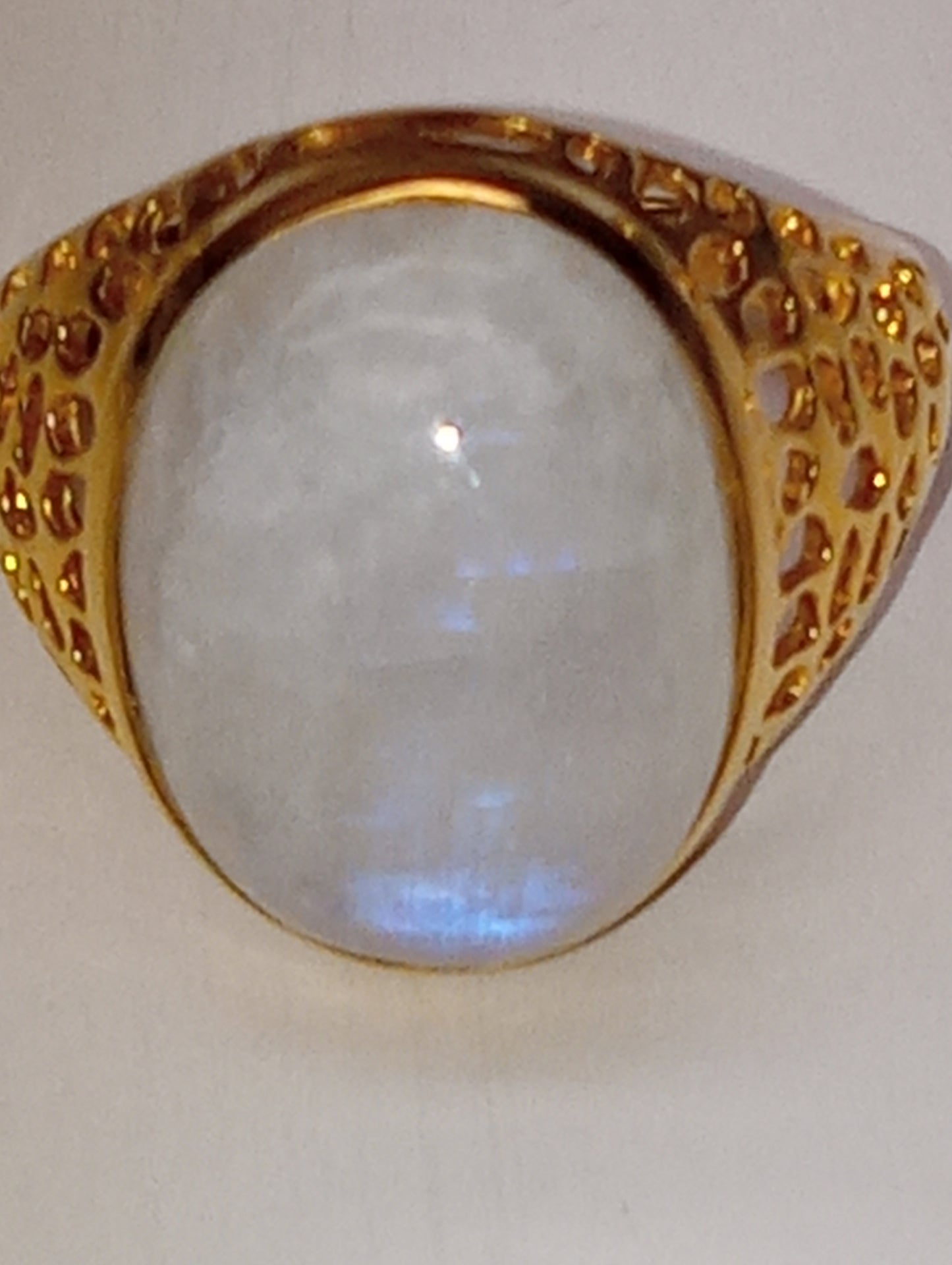 ring moonstone rainbow in vermeil yellow gold over sterling silver