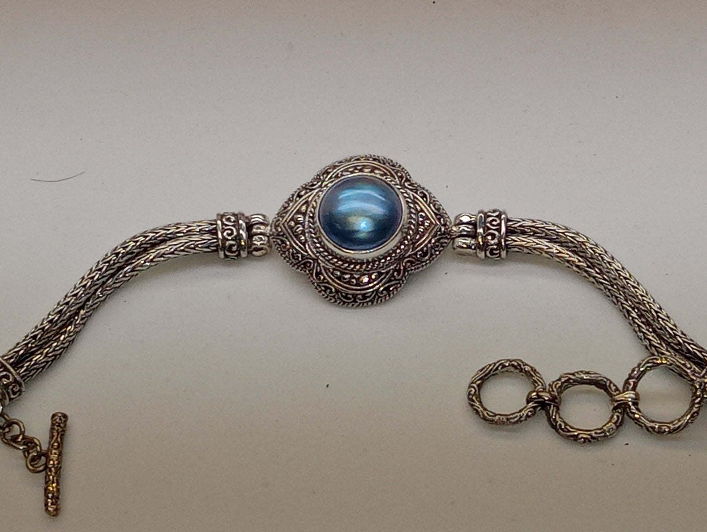 bracelet, Bali Legacy, Blue Mabe pearl in sterling silver 7.25inches
