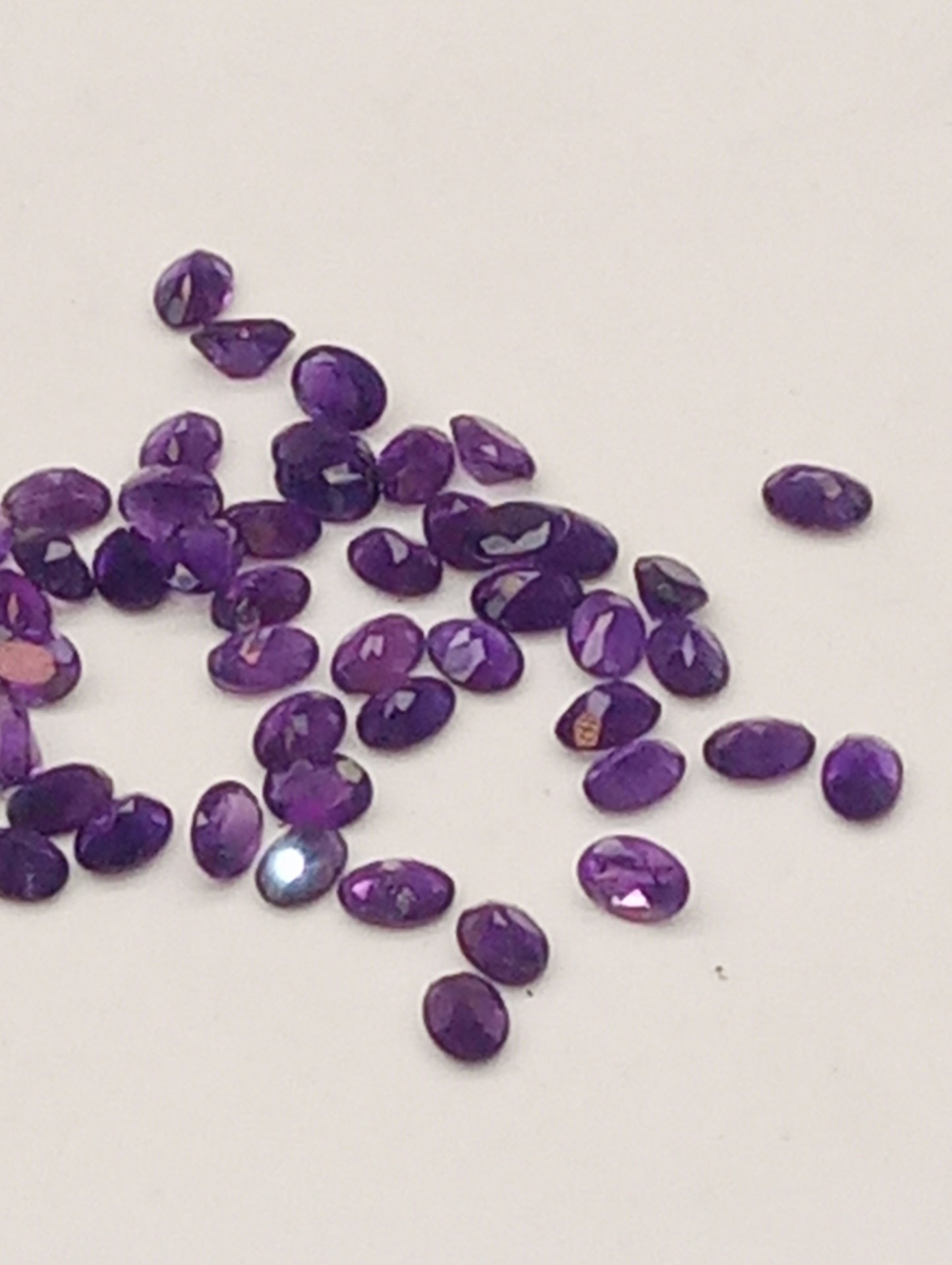 amethyst gemstones dark oval shape, 7mmx5mm, 47 stones