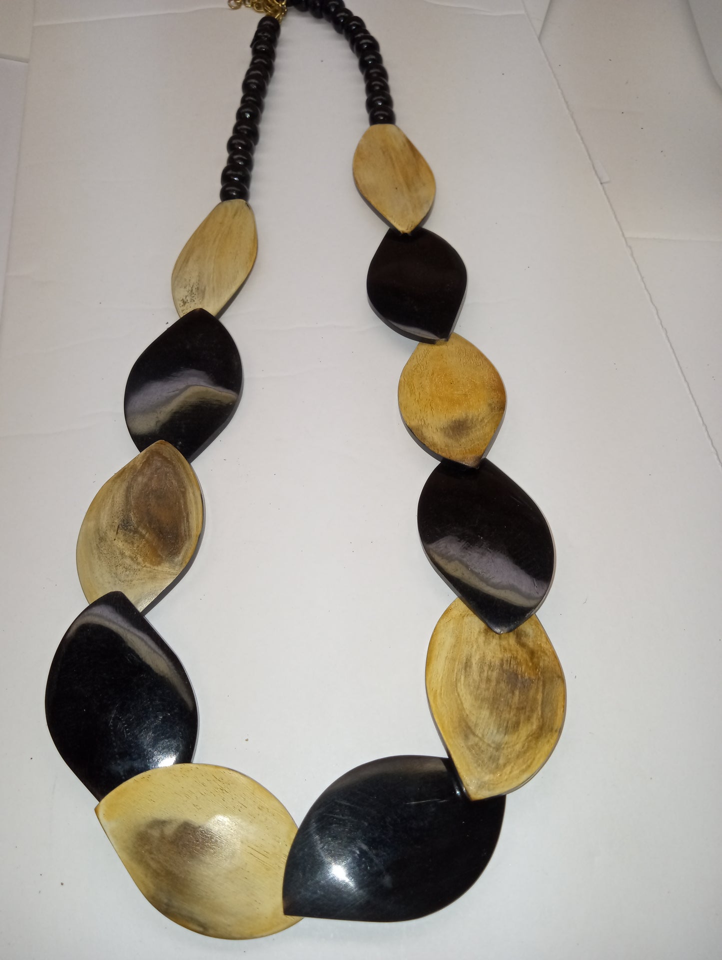 necklace buffalo horn beige and black 18-20inches