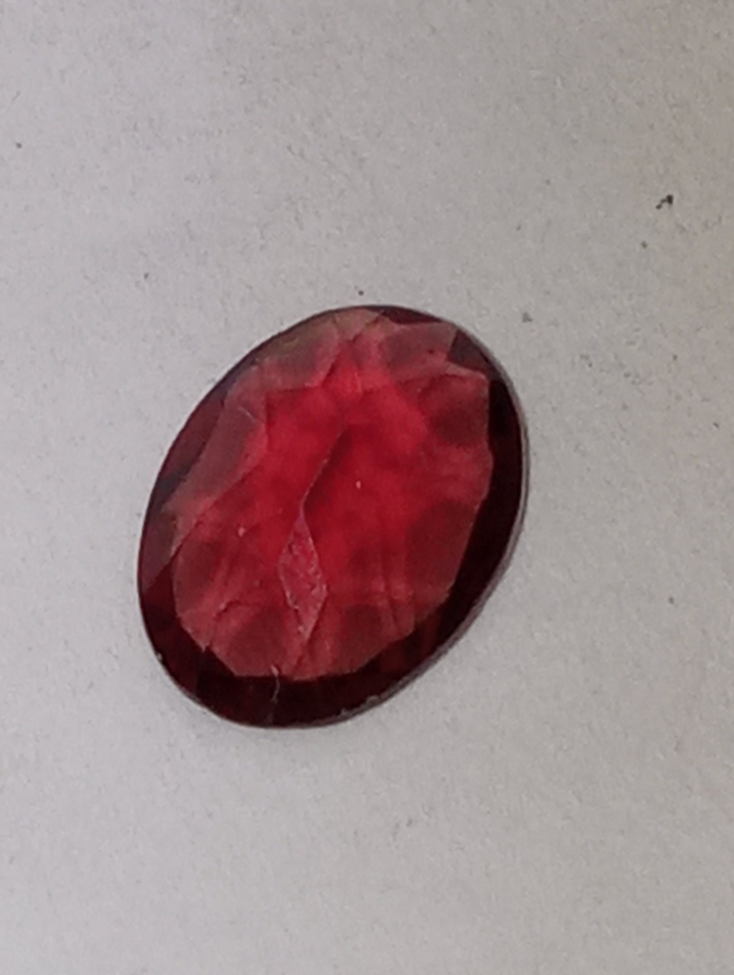 garnet gemstone rhodolite, 8mmx6mm oval cut, 1.38ct