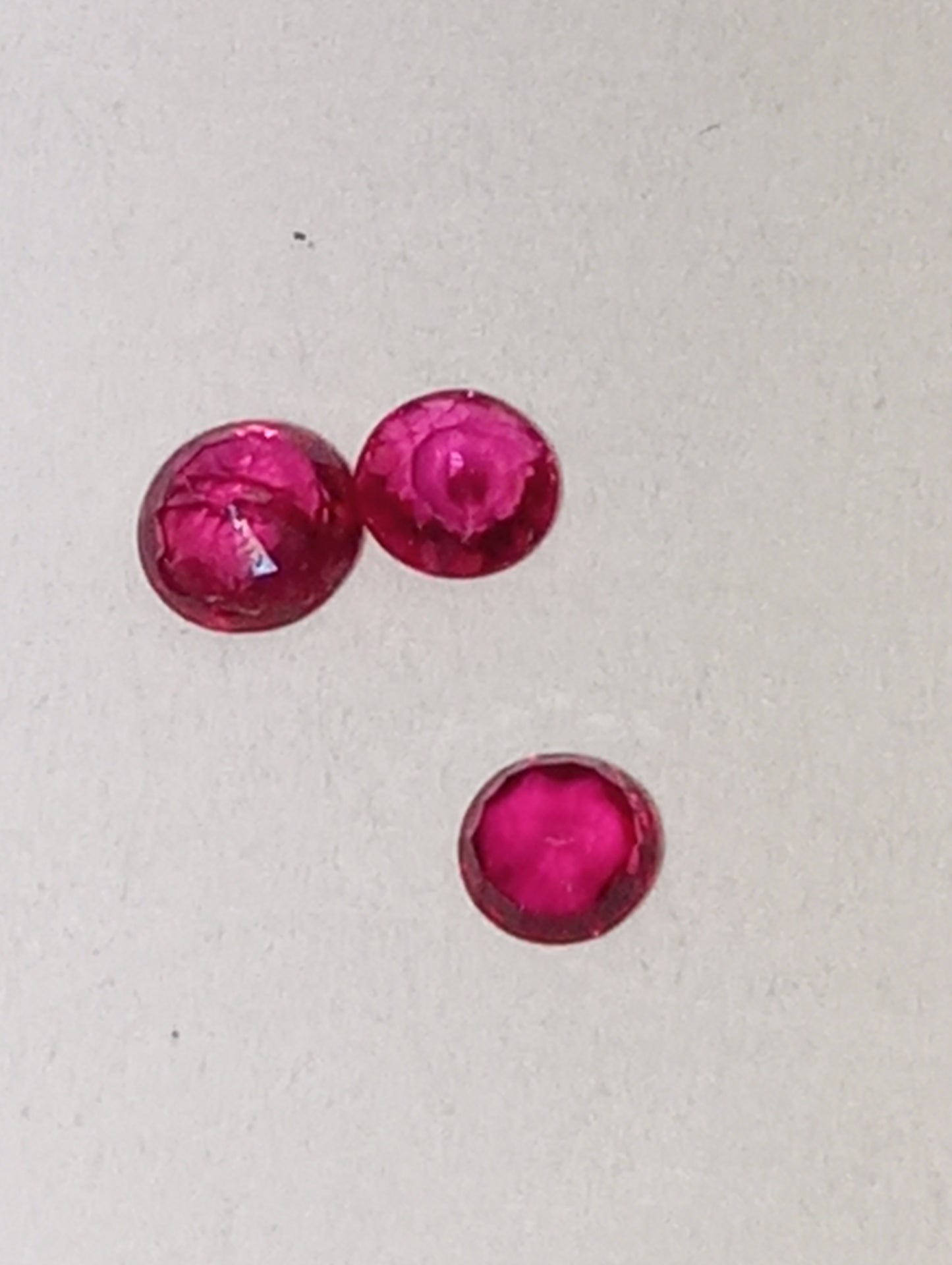 ruby gemstones 3mm-3.5mm round cuts, 3 stones