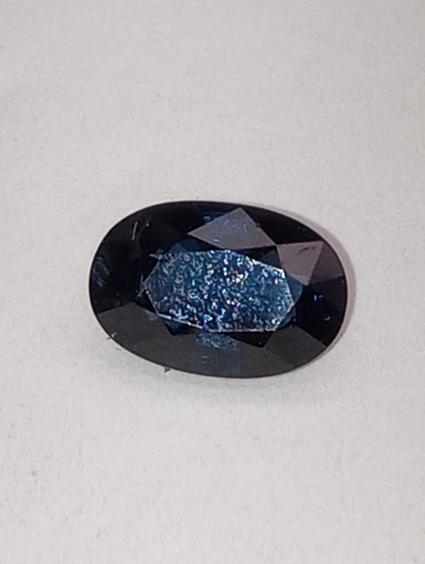 spinel gemstone, blue, 9.5mmx6.5mm oval cut, 2ct