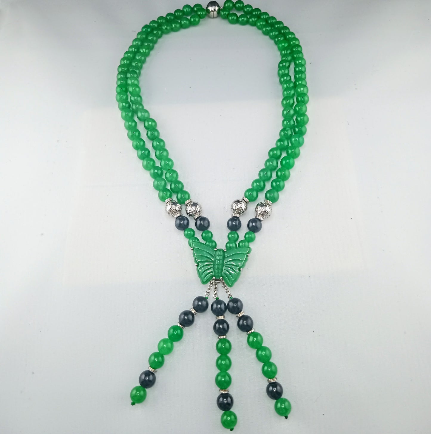 necklace green and black jade