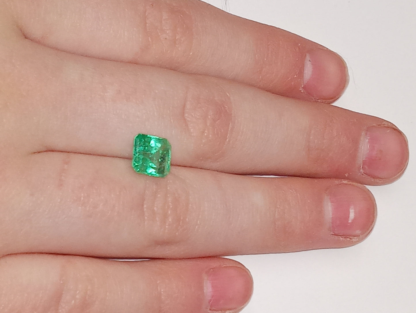 emerald gemstone African 6mmx6mm square cut, 1.25ct