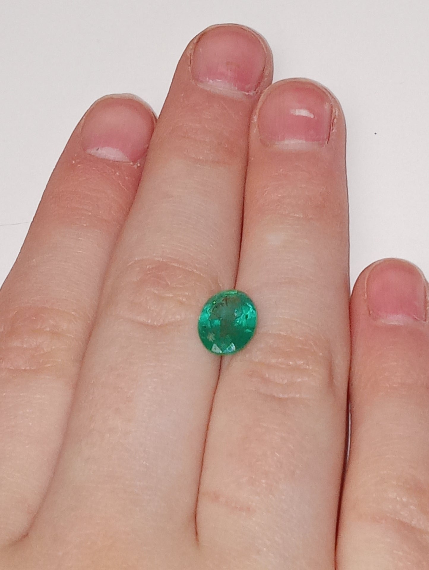 emerald gemstone African 9mmx7mm oval cut