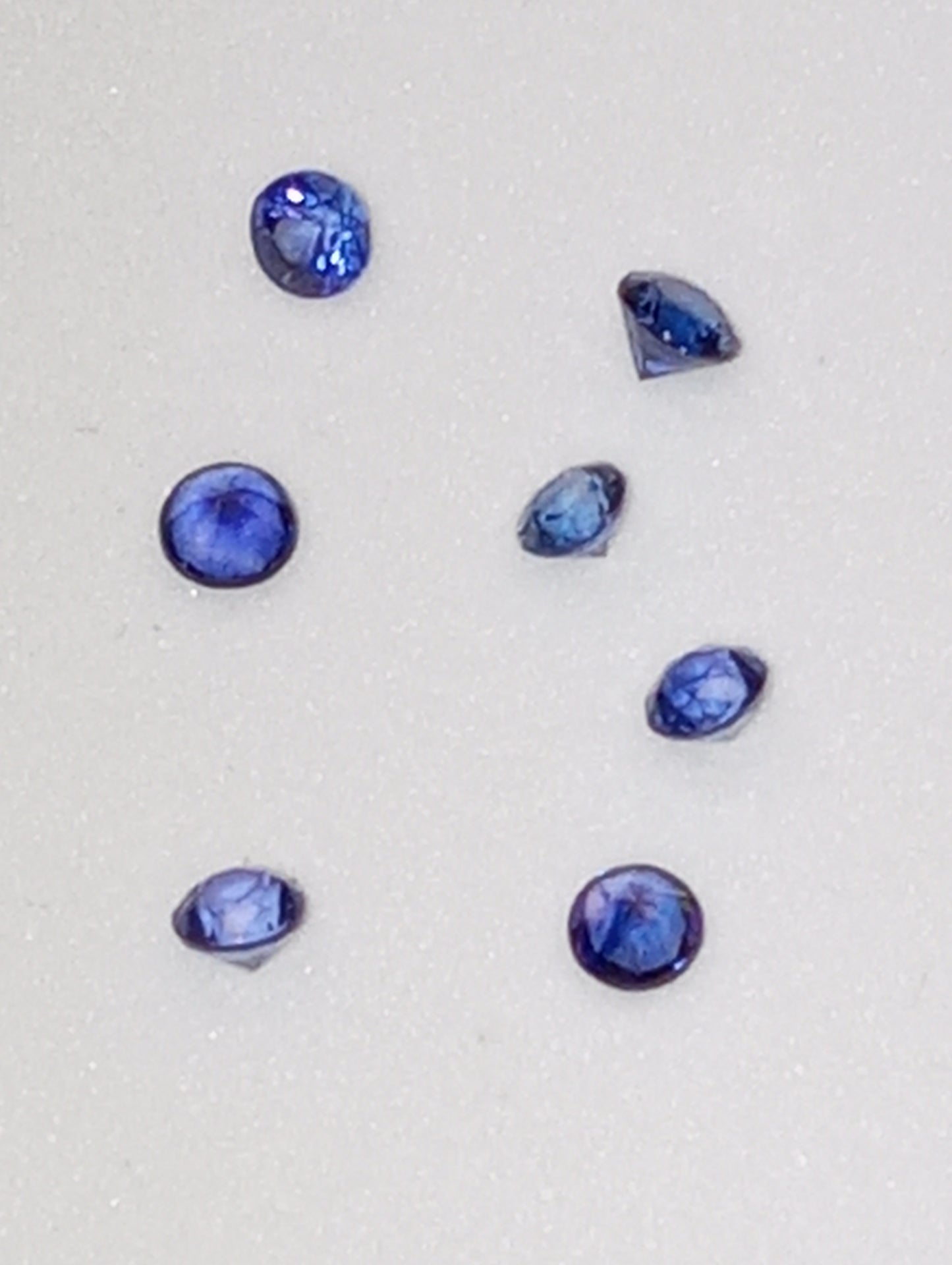sapphire blue gemstones, parcel 2-3mm diamond cut rounds,2mm-3mm
