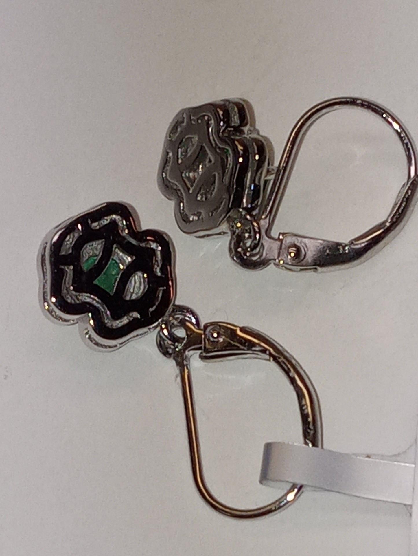 earrings emerald in rhodium over sterling silver