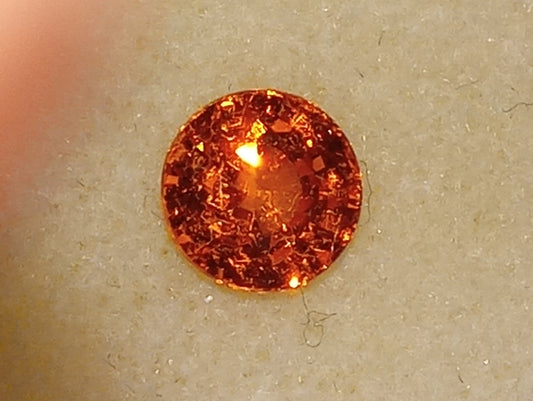 garnet gemstone mandarin spessartite , 6.5mmround, 1.86ct