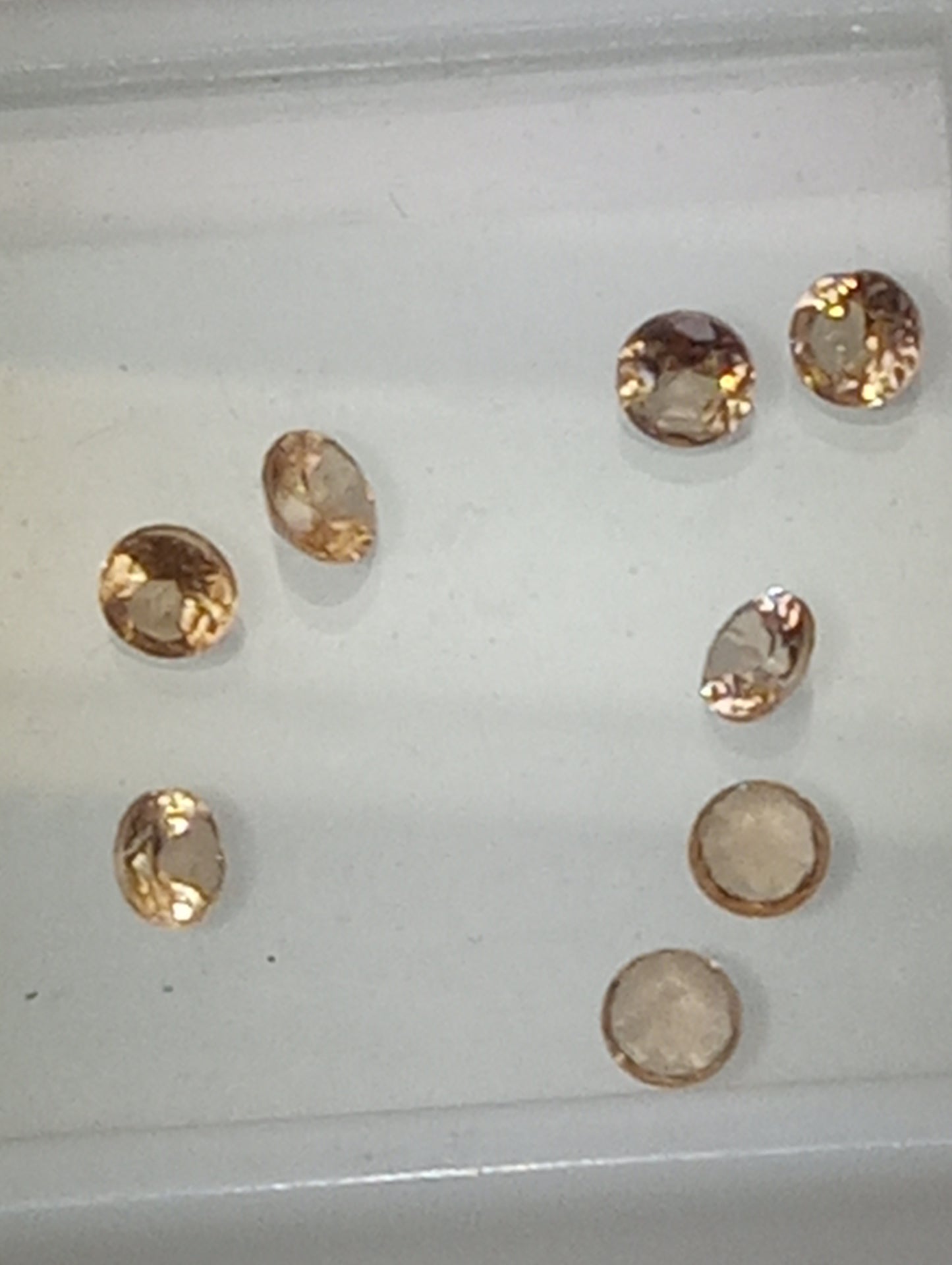 garnet gemstones, Sri Lanka Imperial Hessonite {TM) , 2.5mm-3mm round cut