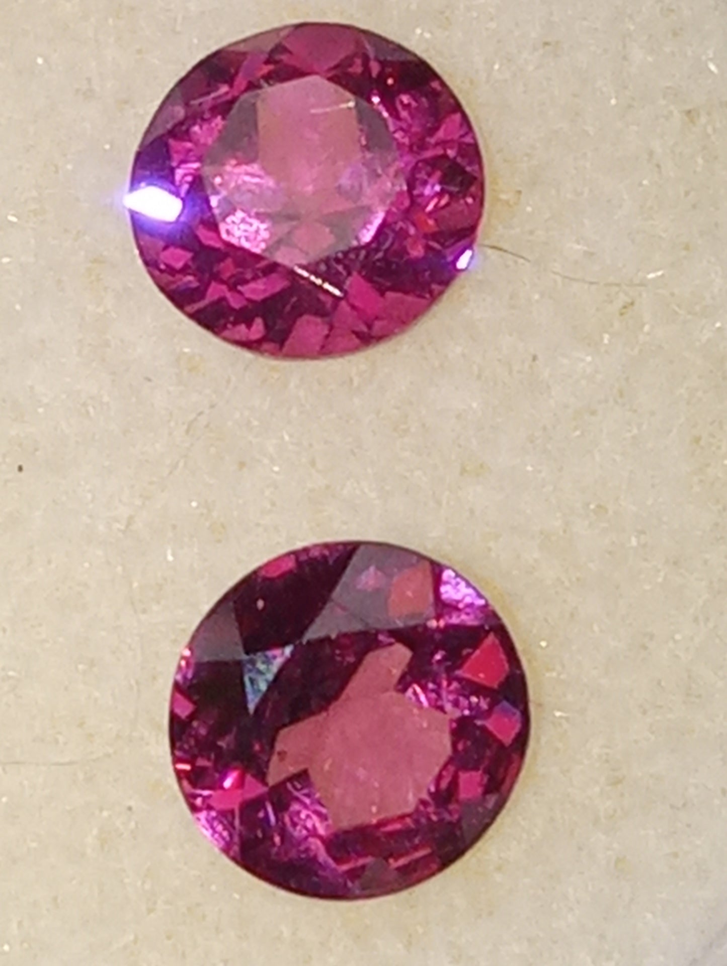 garnet gemstones rhodolite, 5.5mm rounds, 1.55ctw
