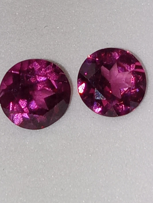 garnet gemstones rhodolite, 5.5mm rounds, 1.55ctw