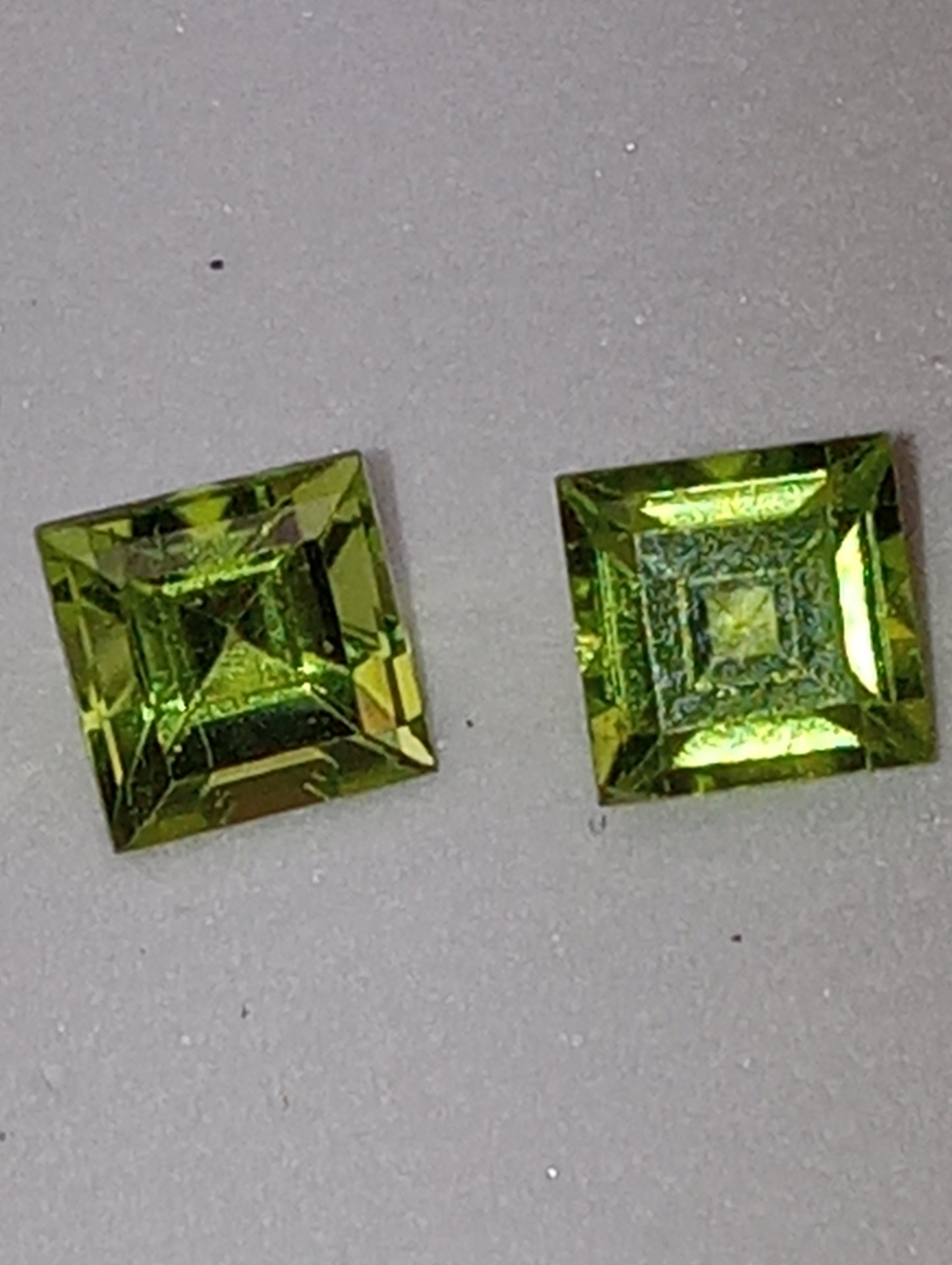 peridot gemstones 6mm princess cut