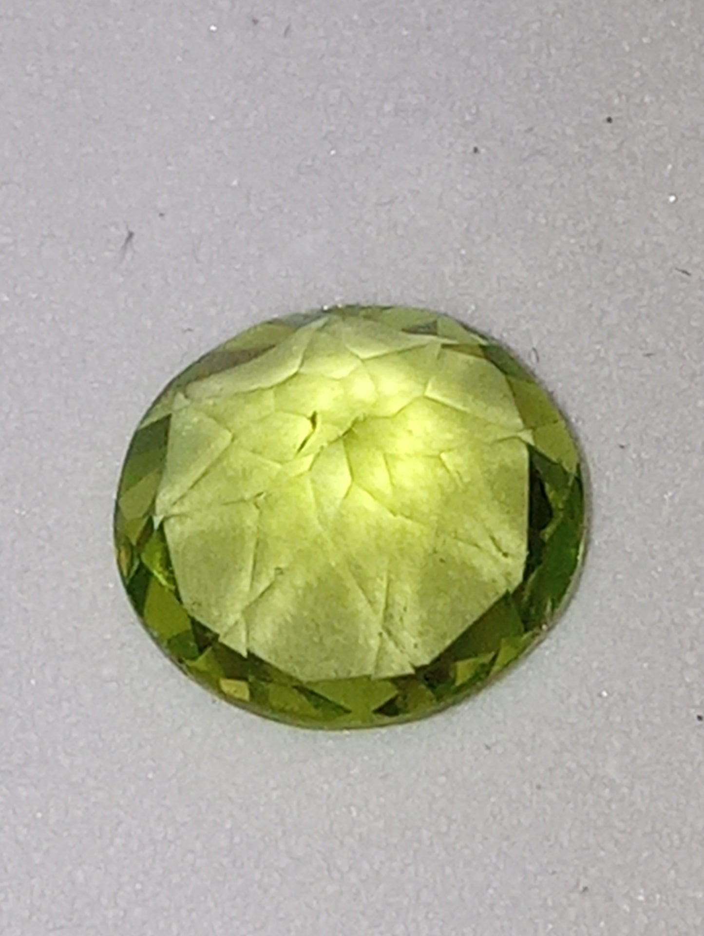 peridot gemstone 7mm round