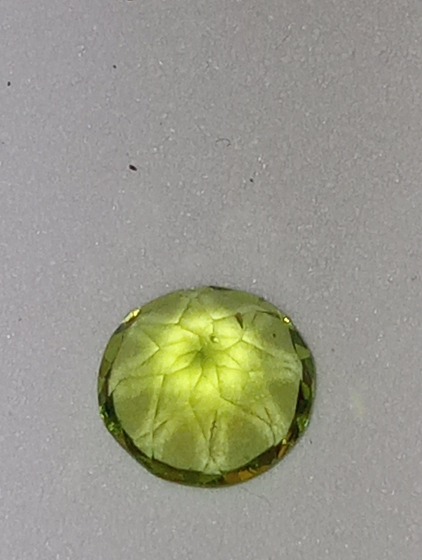 peridot gemstone 7mm round