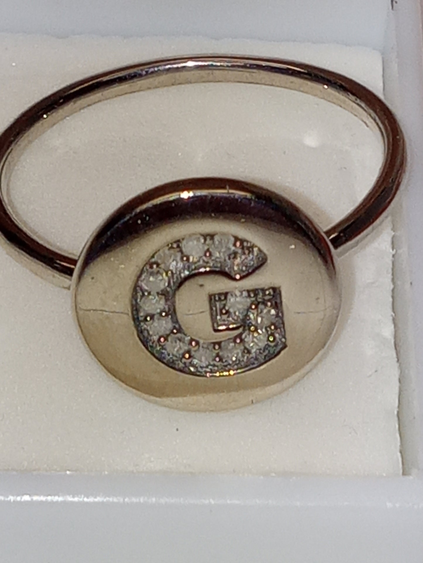 ring initial "G" diamond in platinum over sterling silver