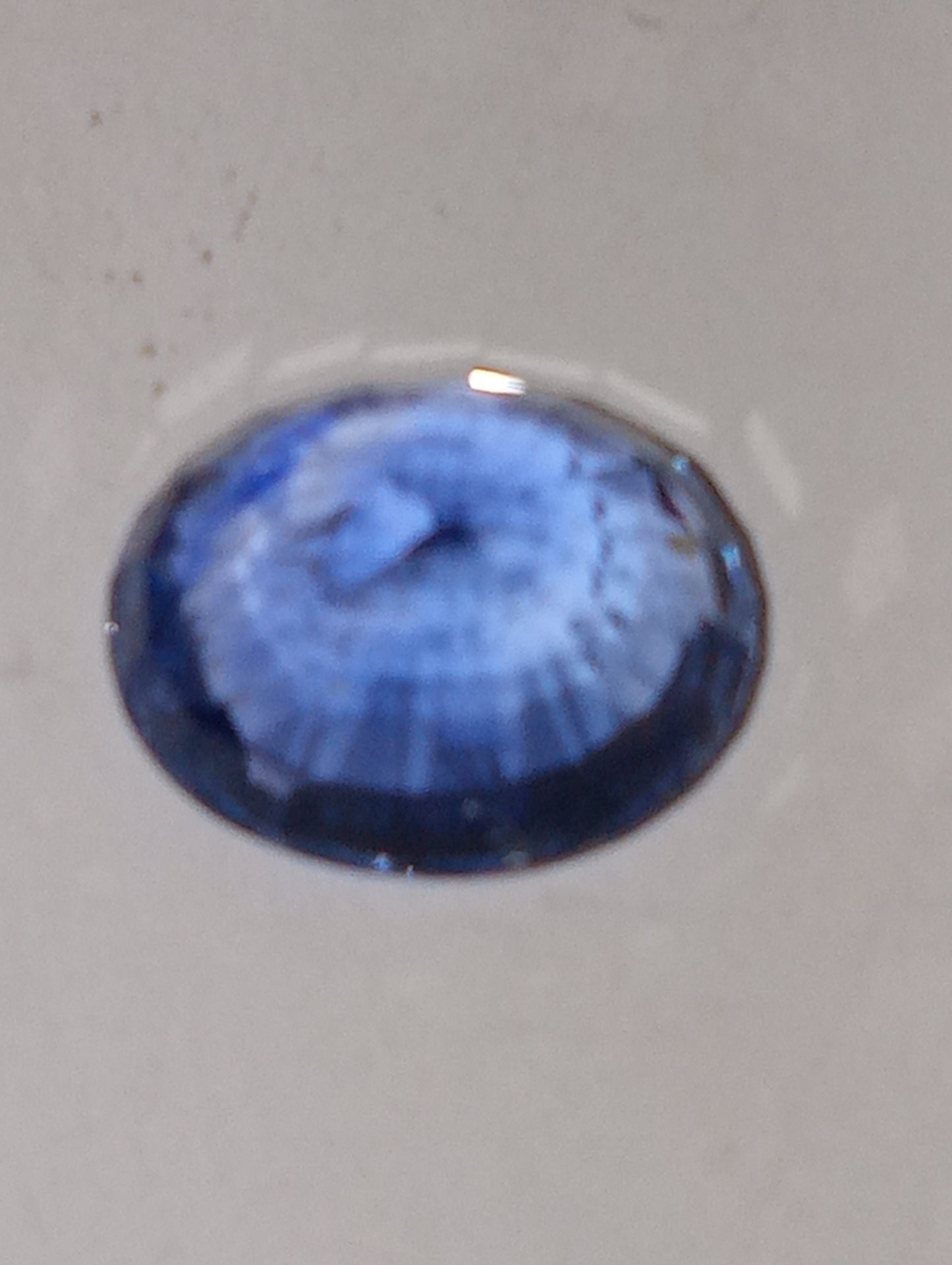 sapphire gemstone blue Ceylon  oval 2.88ct