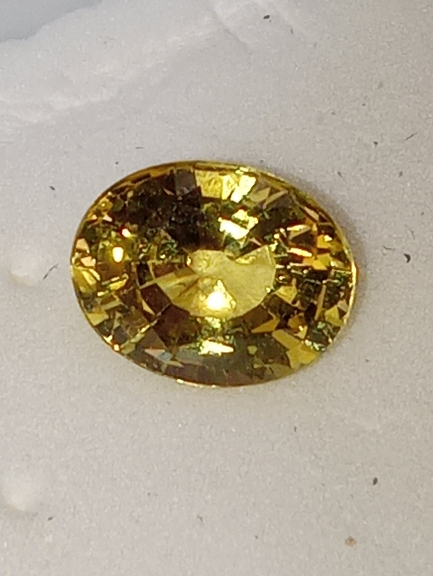 sapphire gemstone  yellow oval 7.5mmx6mm