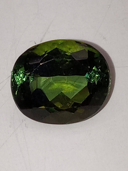 tourmaline gemstone green ,  oval cut, 2.48ct
