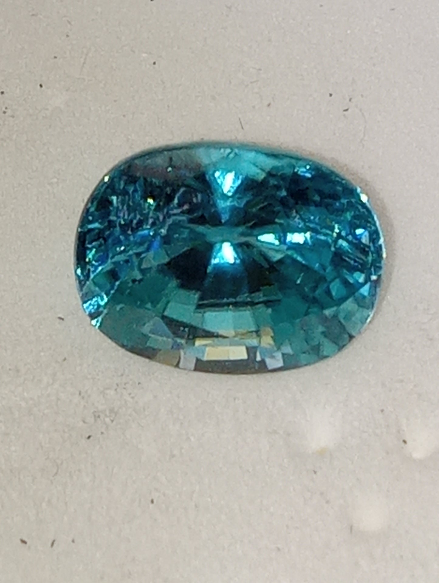 zircon gemstone blue, oval cut, 3.31ct