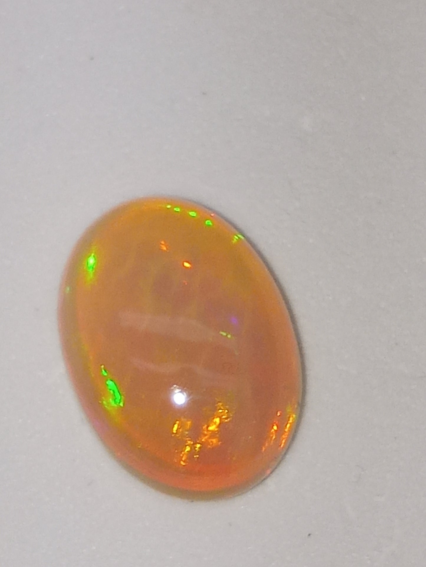 opal Ethiopian gemstone cabacon 14x10mm