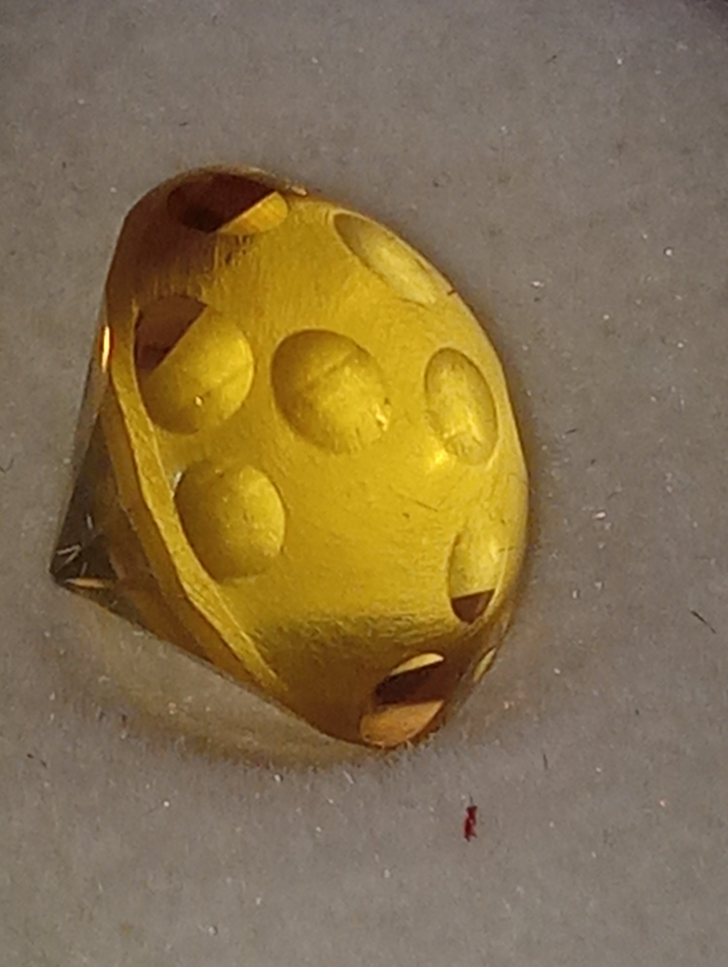 citrine yellow gemstone dalmation cut 10mm round