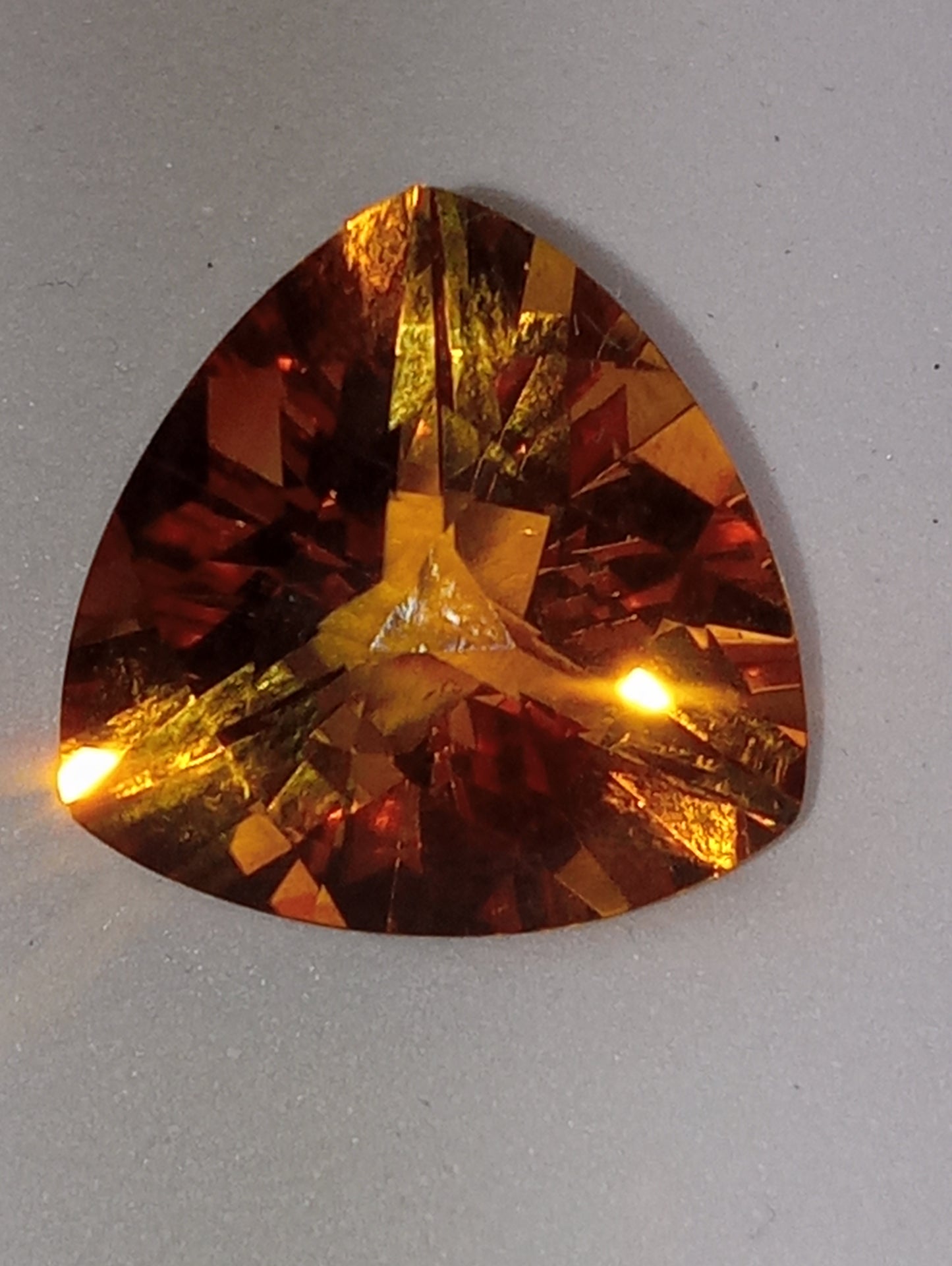 citrine gemstone trillion cut 16mm