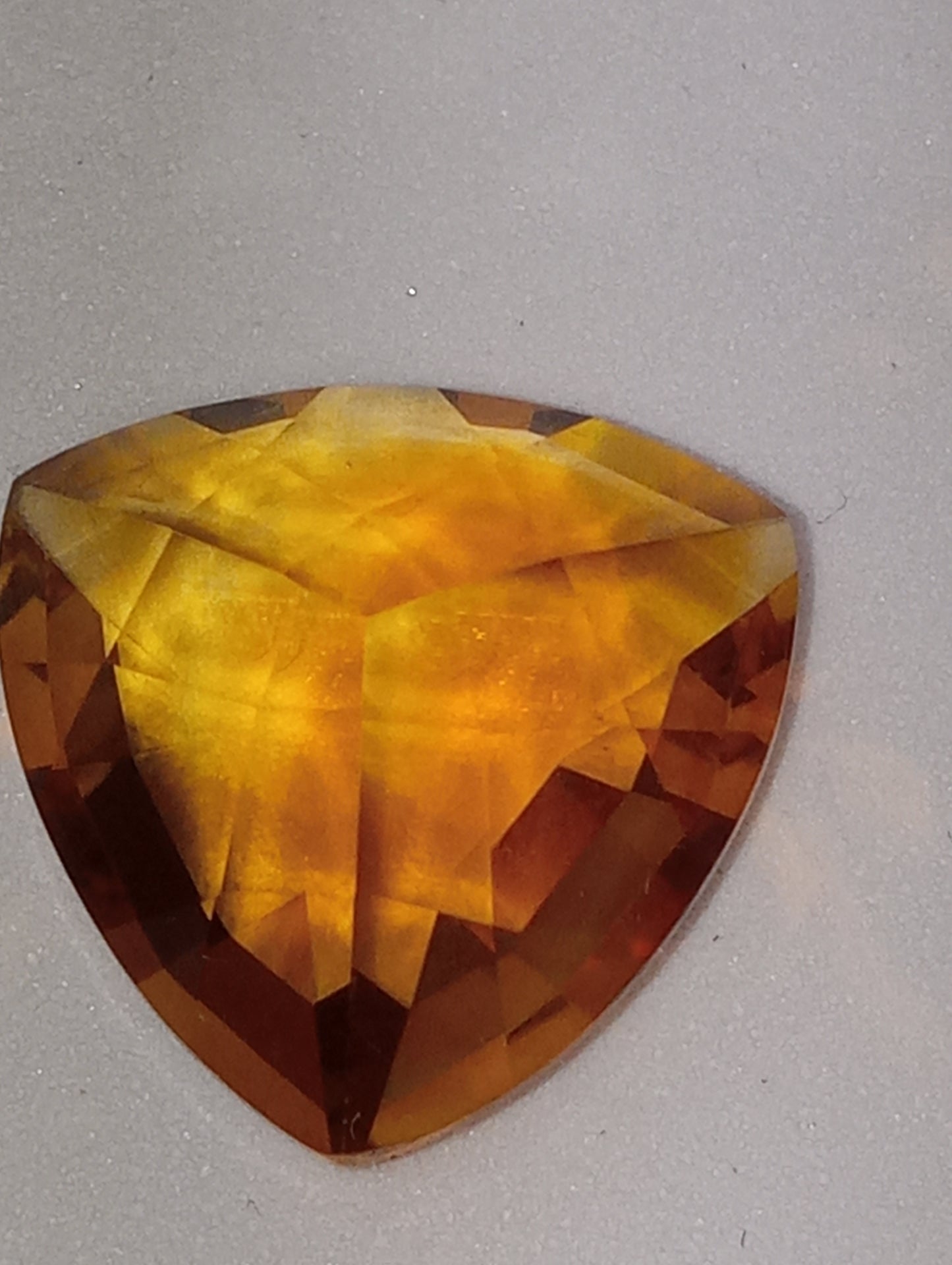 citrine gemstone trillion cut 16mm