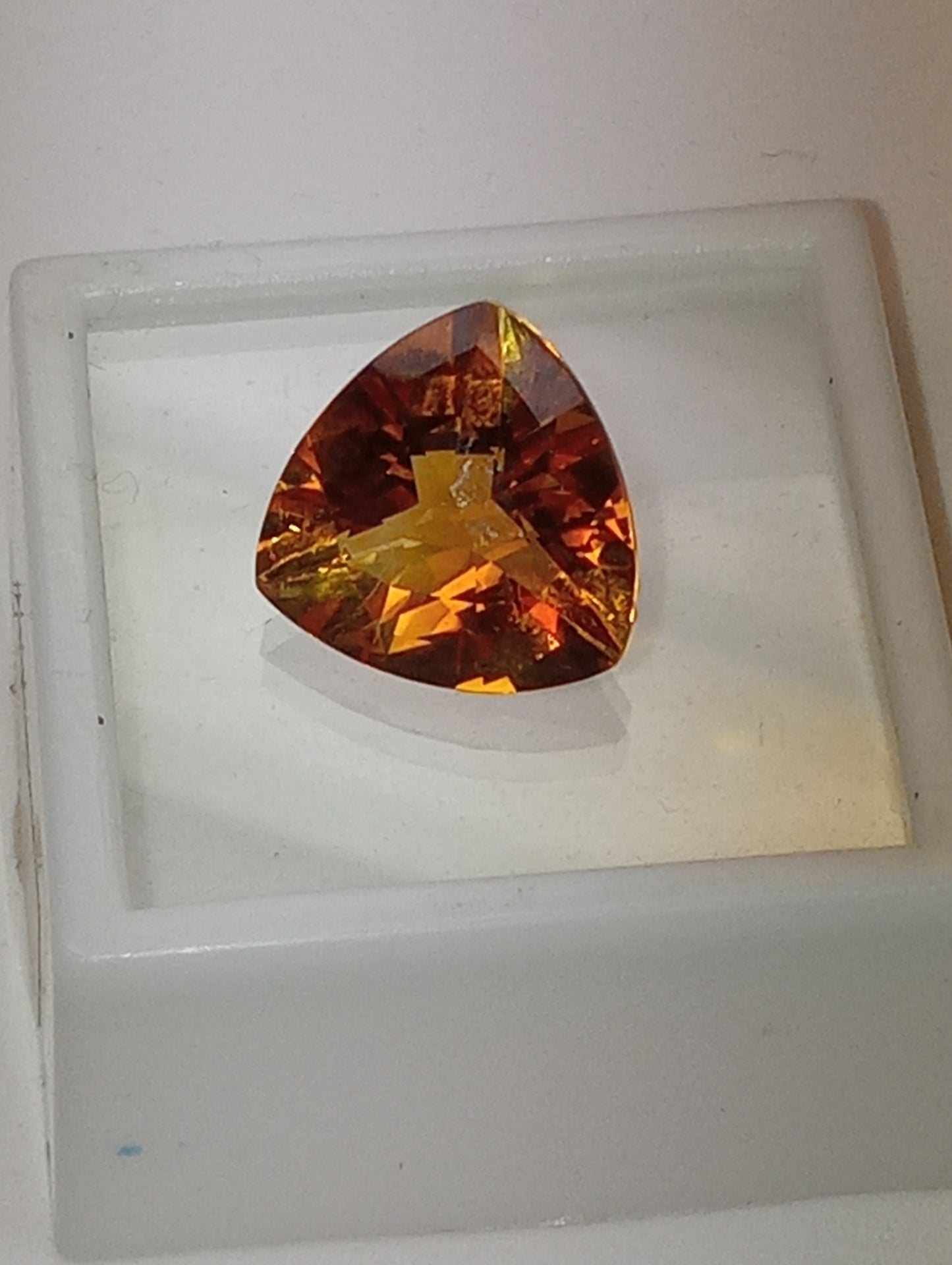 citrine gemstone trillion cut 16mm
