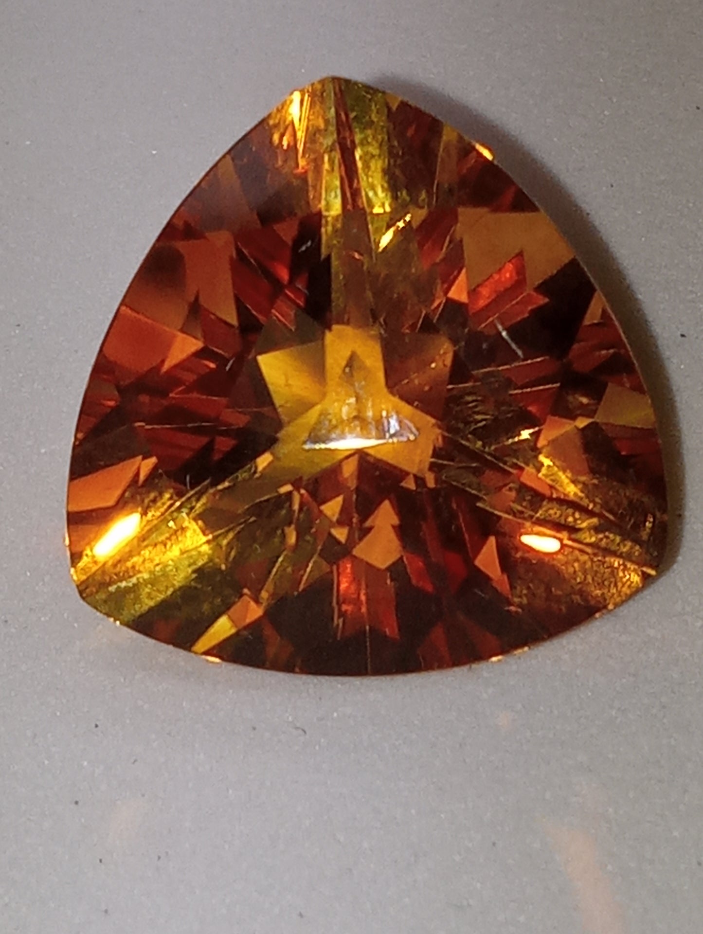 citrine gemstone trillion cut 16mm