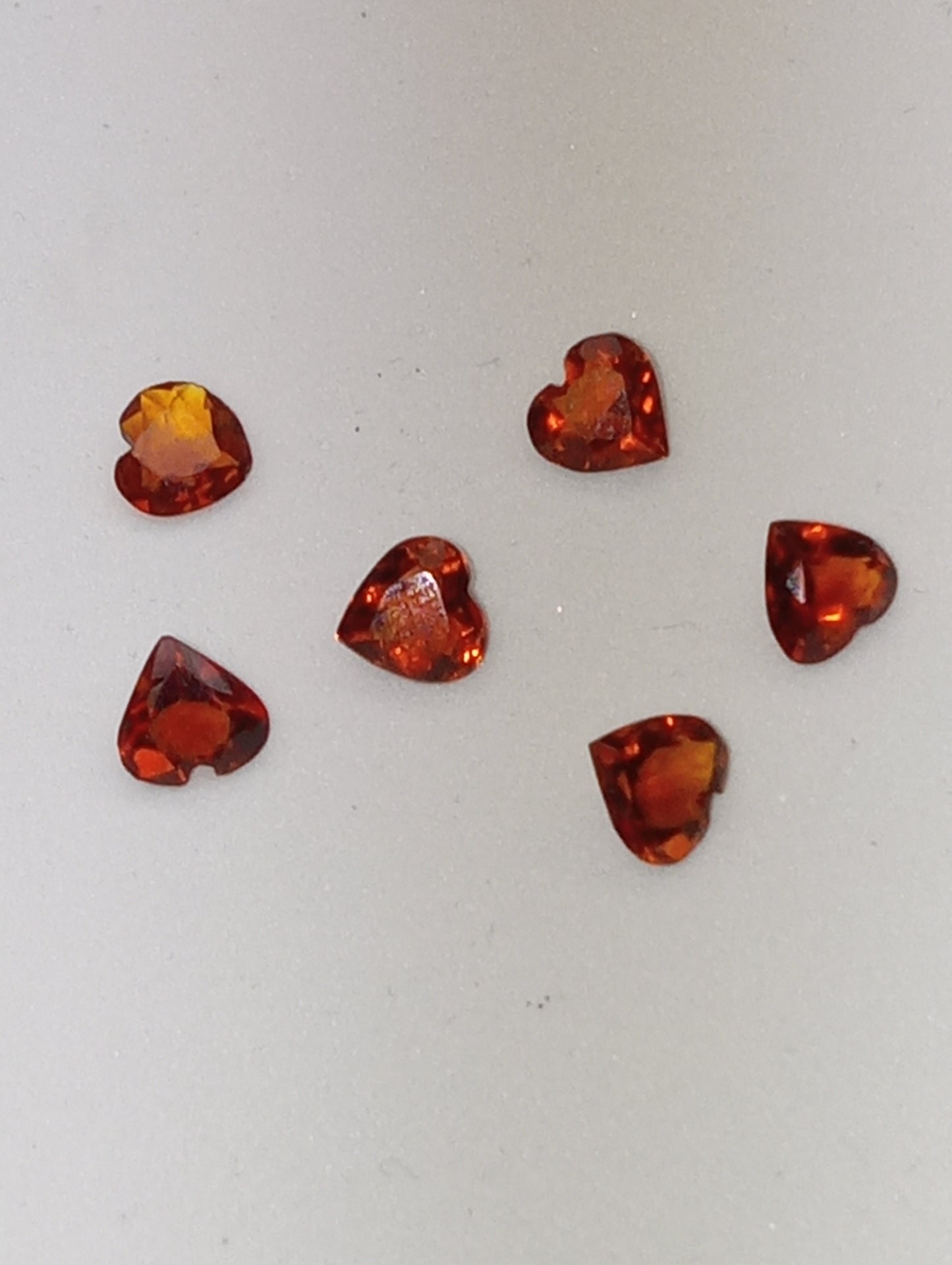 citrine Madera 5mm heart shapes