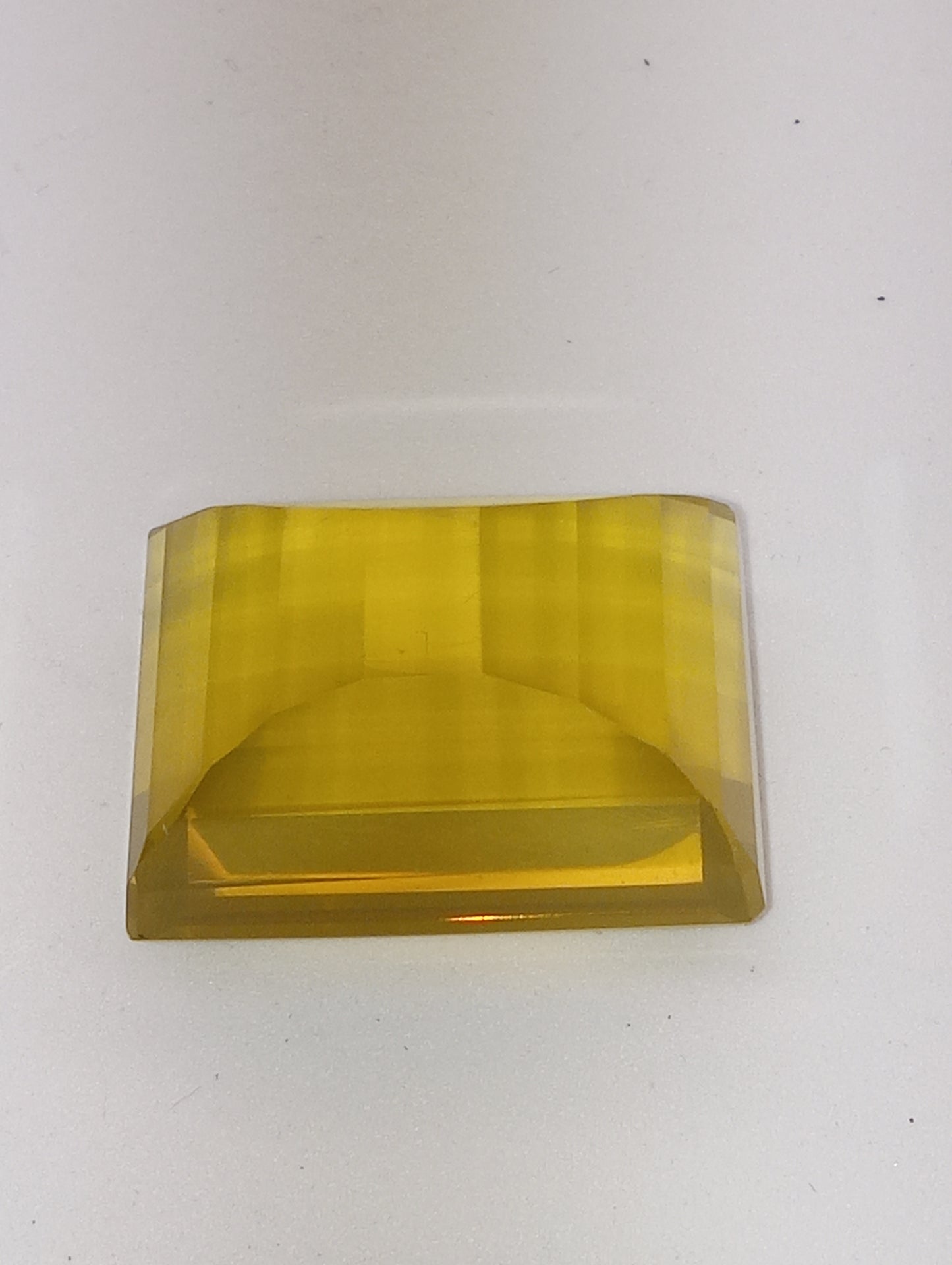 citrine lemon gemstone 27x20mm  emerald cut