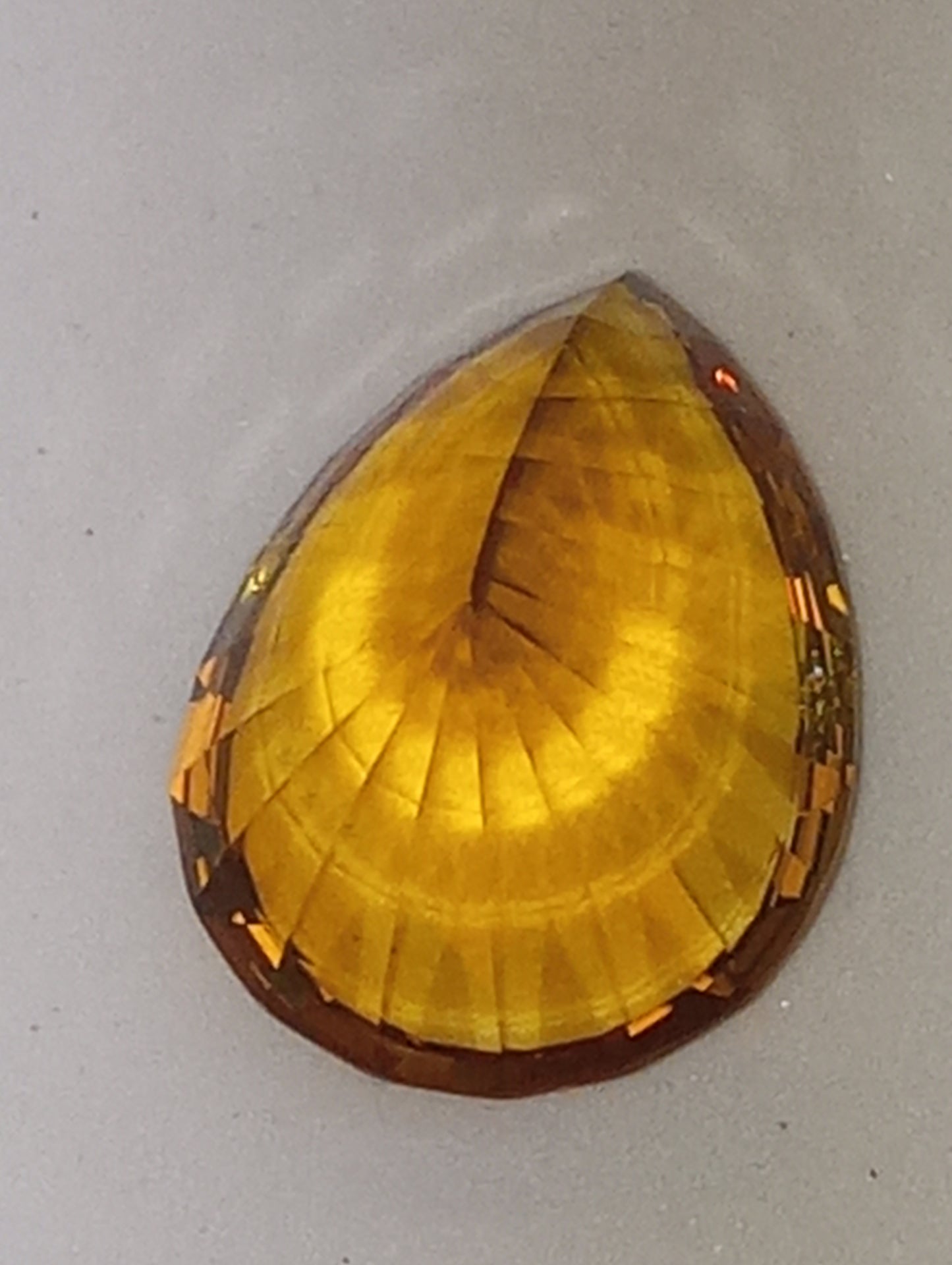 citrine golden yellow gemstone pear shape 20x15mm, 17.20ct