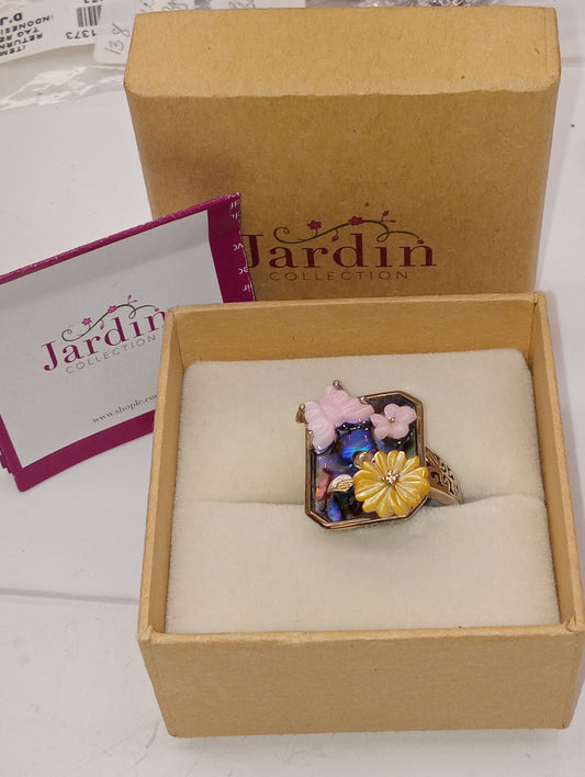 ring Jardin Collection, yellow mother of pearl carved Rhodium over sterling silver