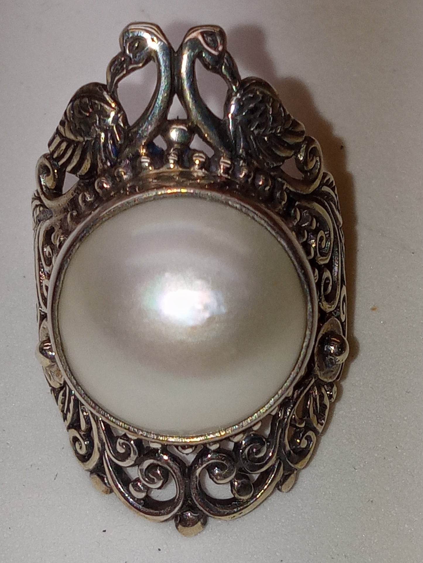 ring Bali Legacy White Mabe  pearl, leaf and peacock