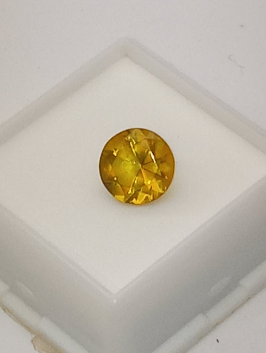 amber Baltic yellow gemstone 8mm round cut