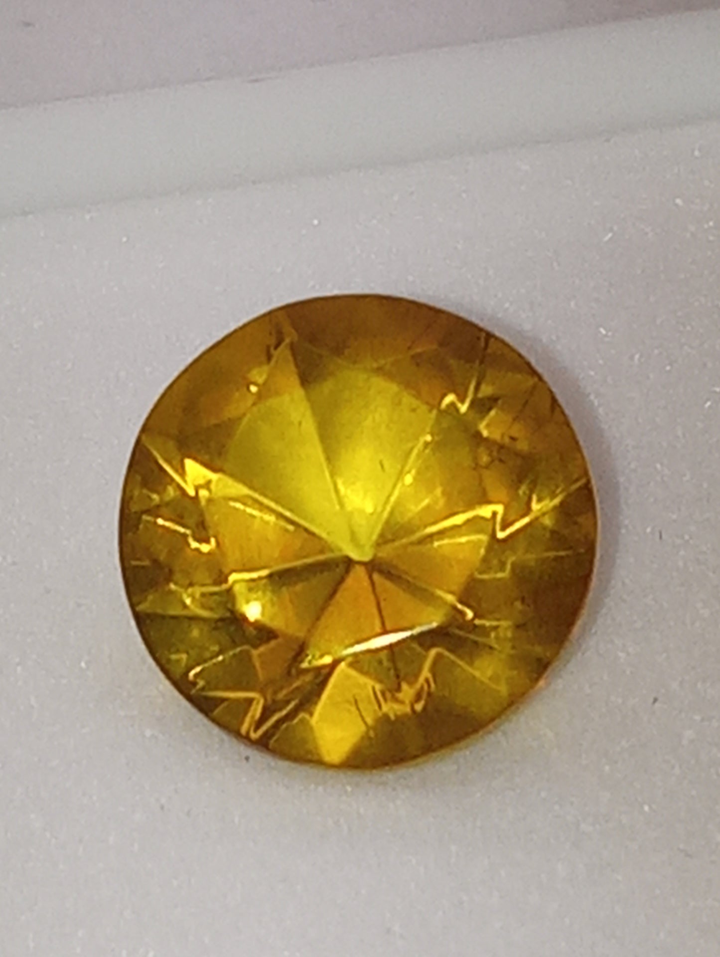 amber gemstone Baltic yellow 10mm round cut