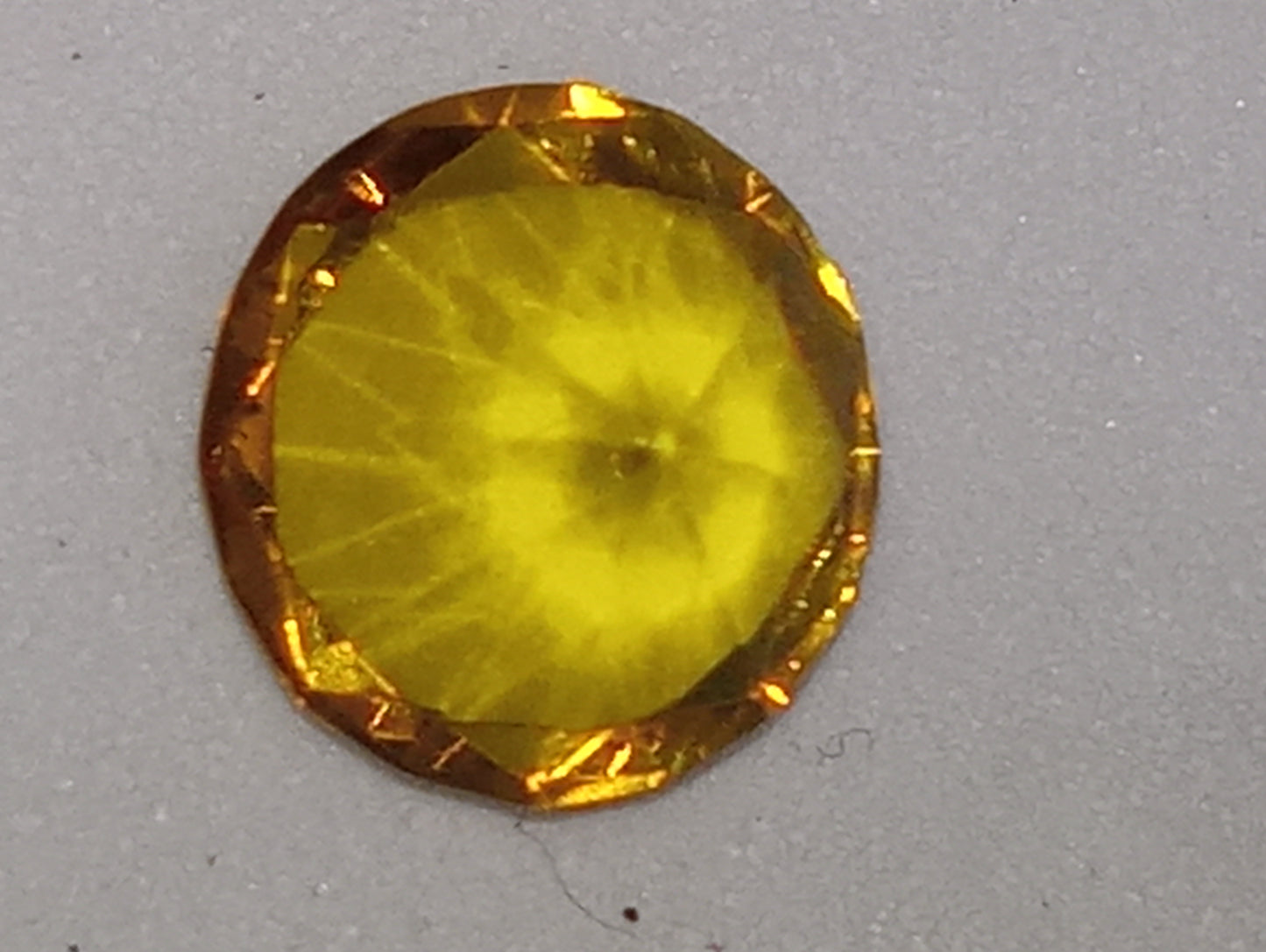 amber Baltic yellow 8mm round cut