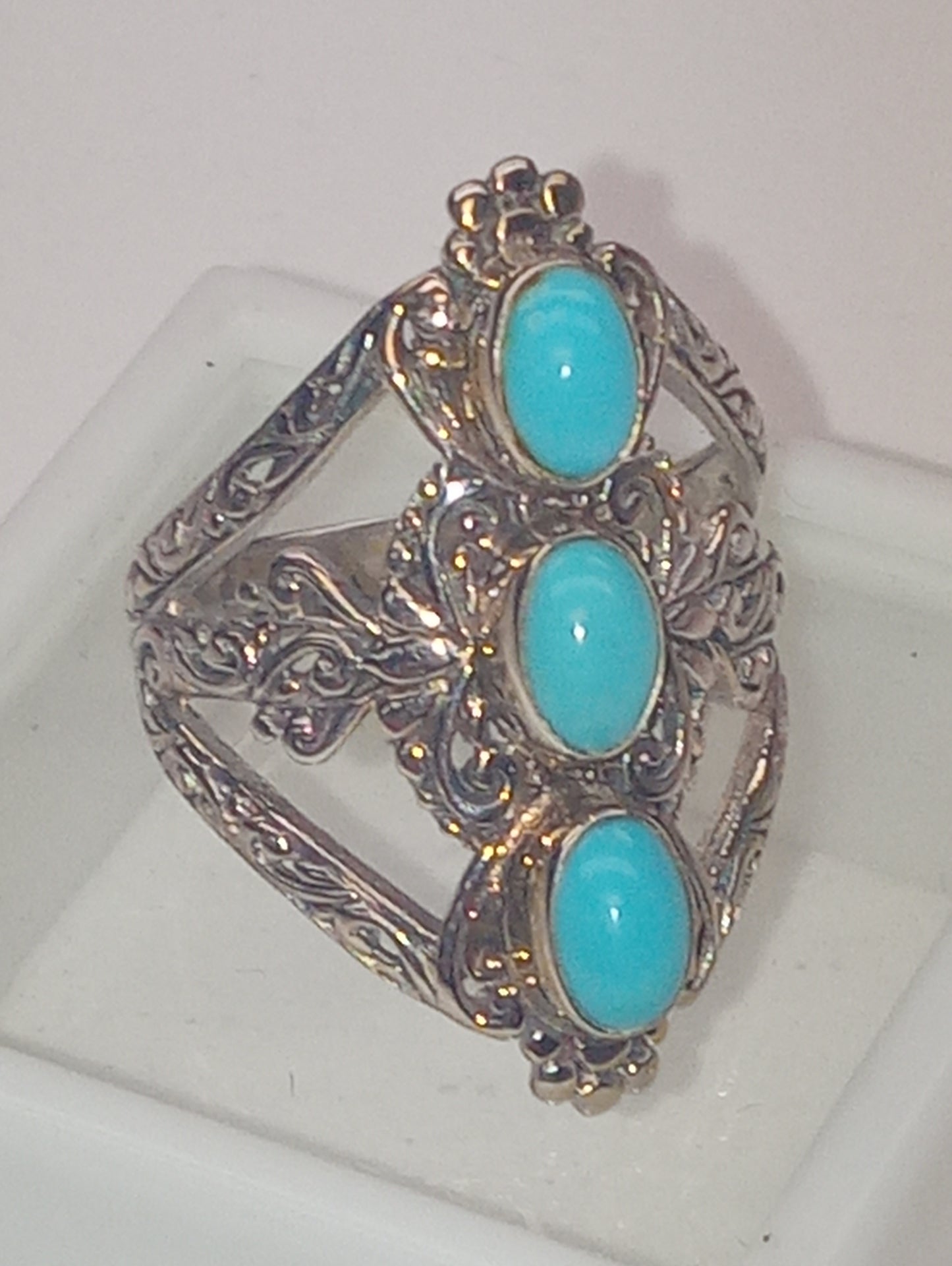 ring Bali Legacy Sleeping Beauty turquoise 3 stone in sterling silver