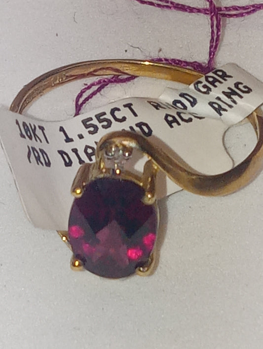 ring garnet rhodolite oval diamond in 10k yellow gold