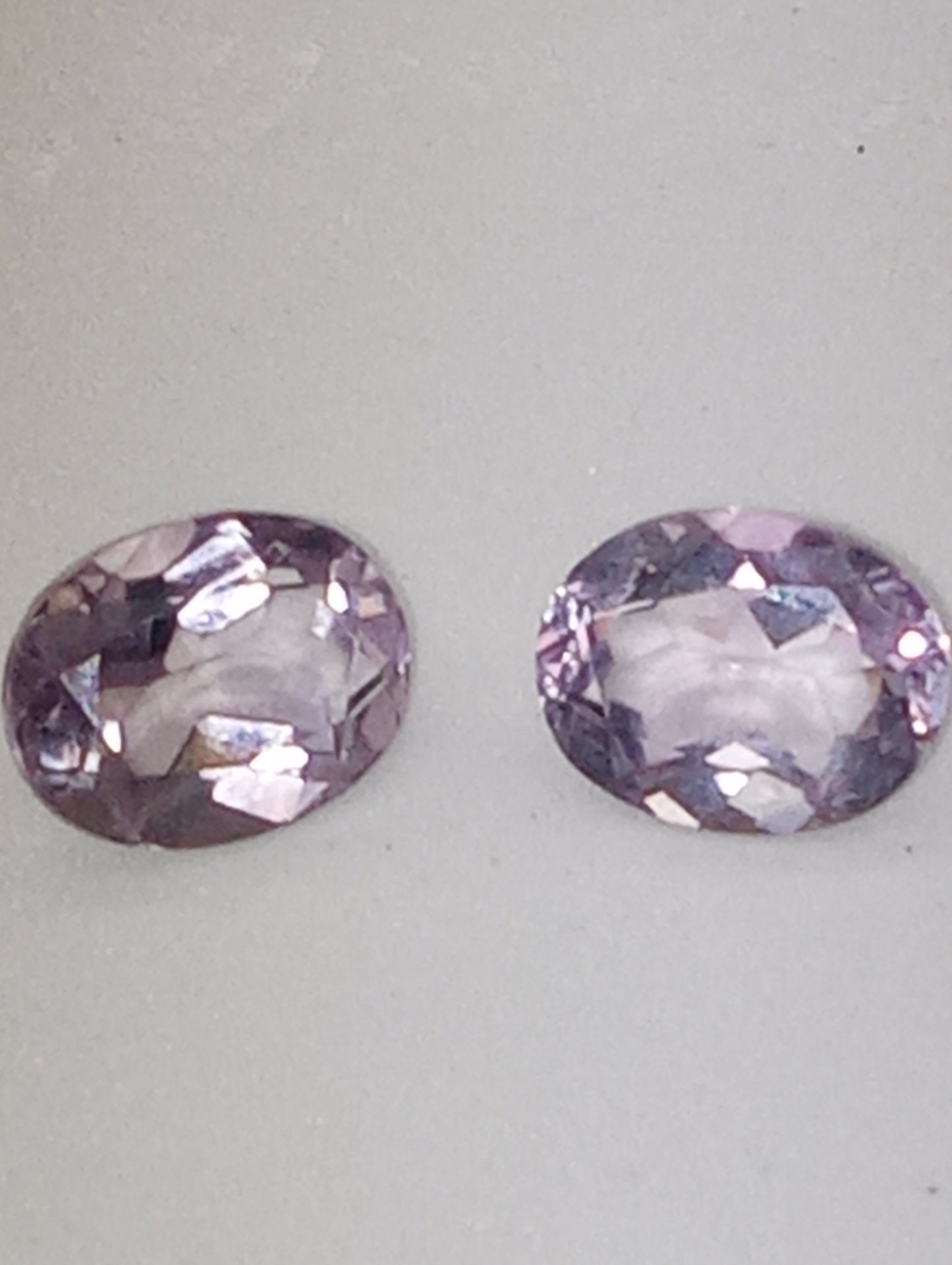 amethyst gemstone oval shape, 9mmx7mm,2 stones