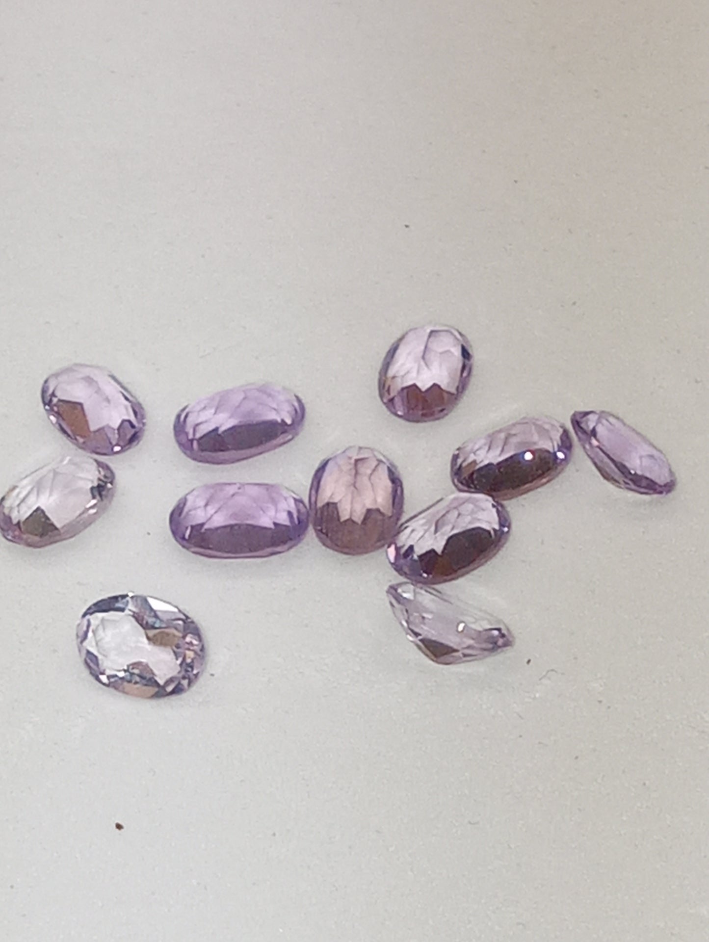 amethyst gemstones light 6mmx4mm oval shape, 12 stones