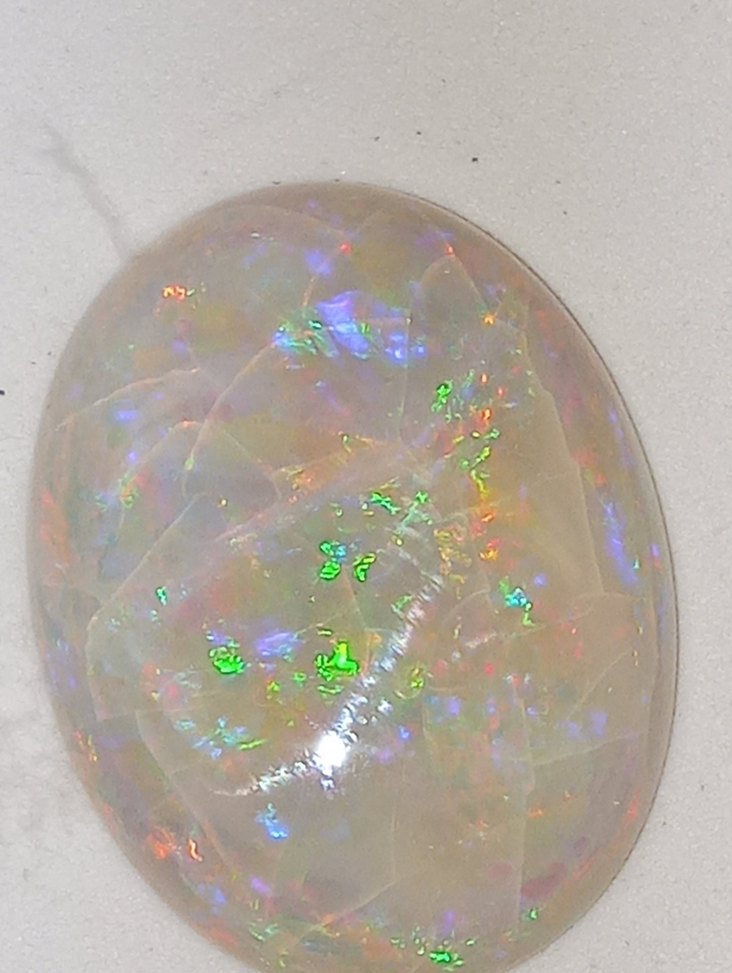 opal gemstone Australian, oval shape 20.92cts