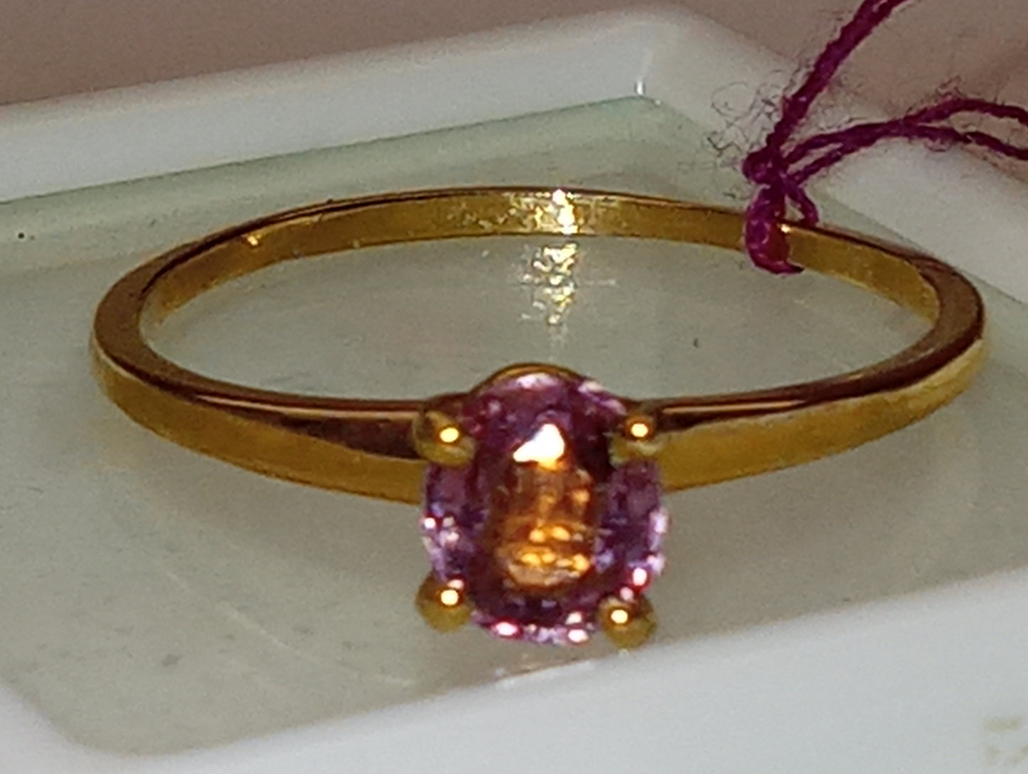 ring spinel Burma pink in 14k yellow gold