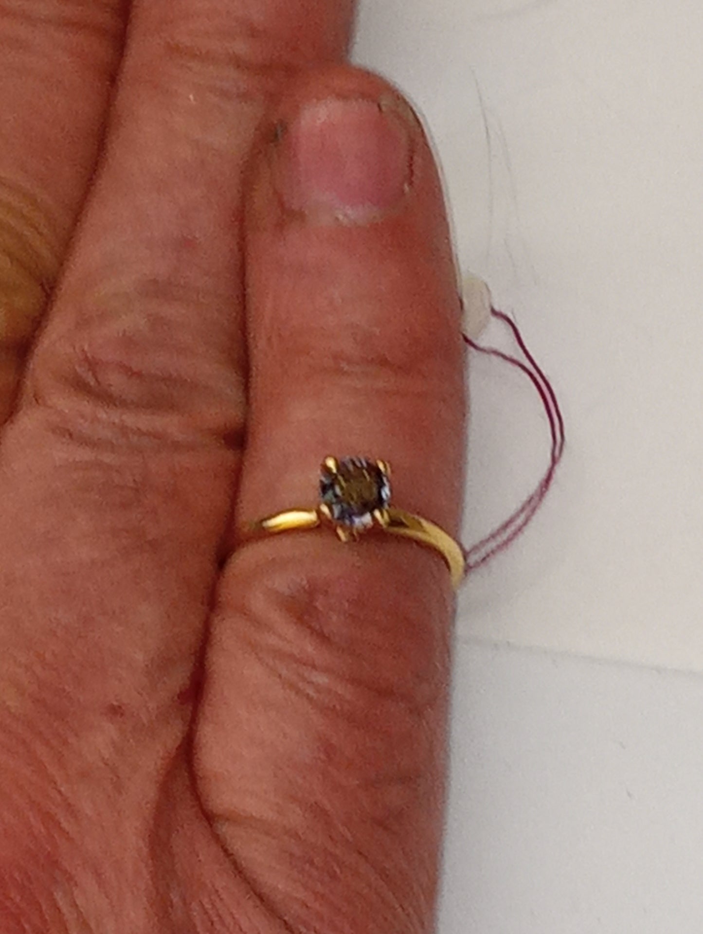 ring Burma blue spinel oval in 14k yellow gold