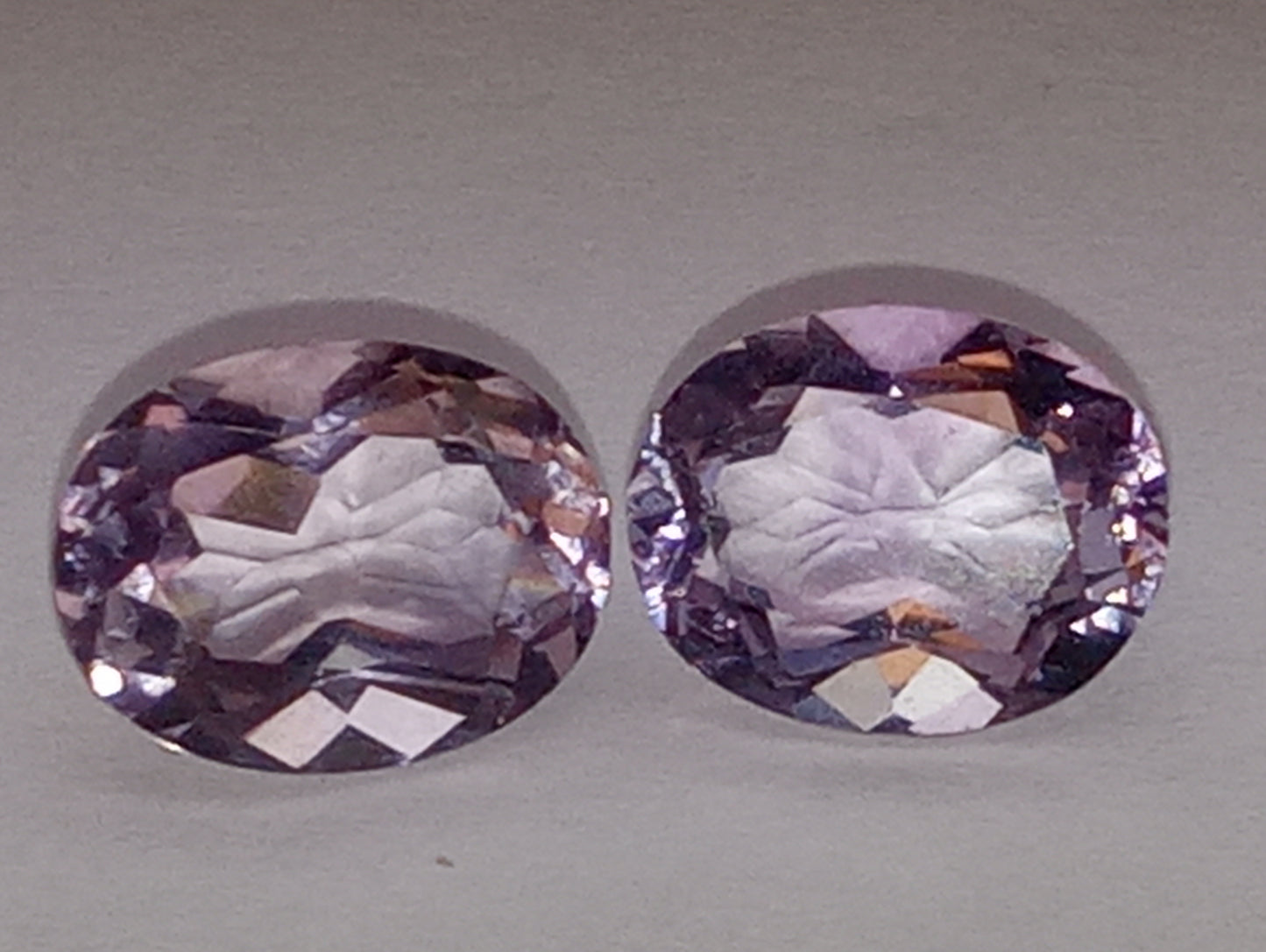 amethyst gemstone oval shape, 9mmx7mm,2 stones