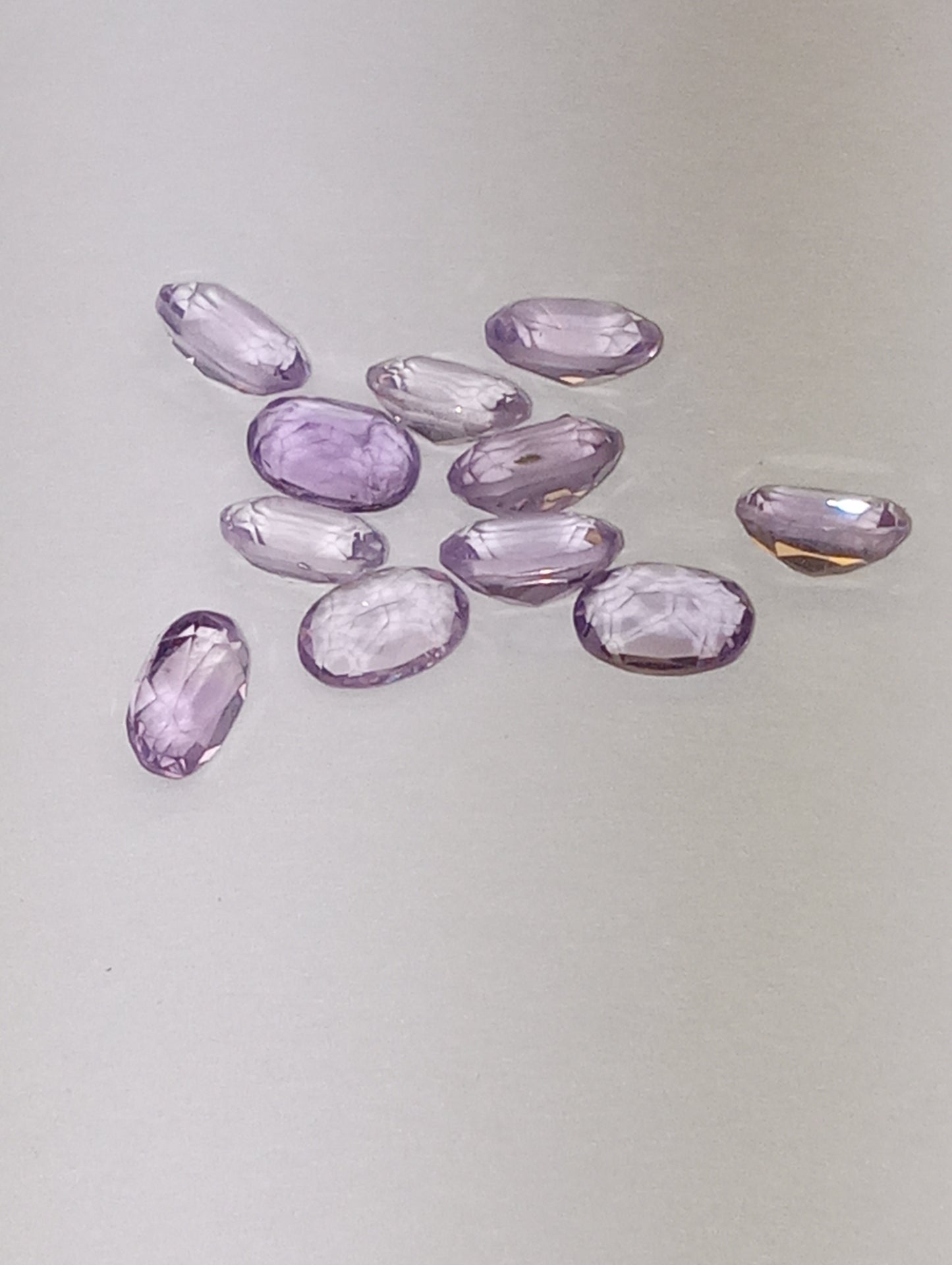 amethyst gemstones light 6mmx4mm oval shape, 12 stones