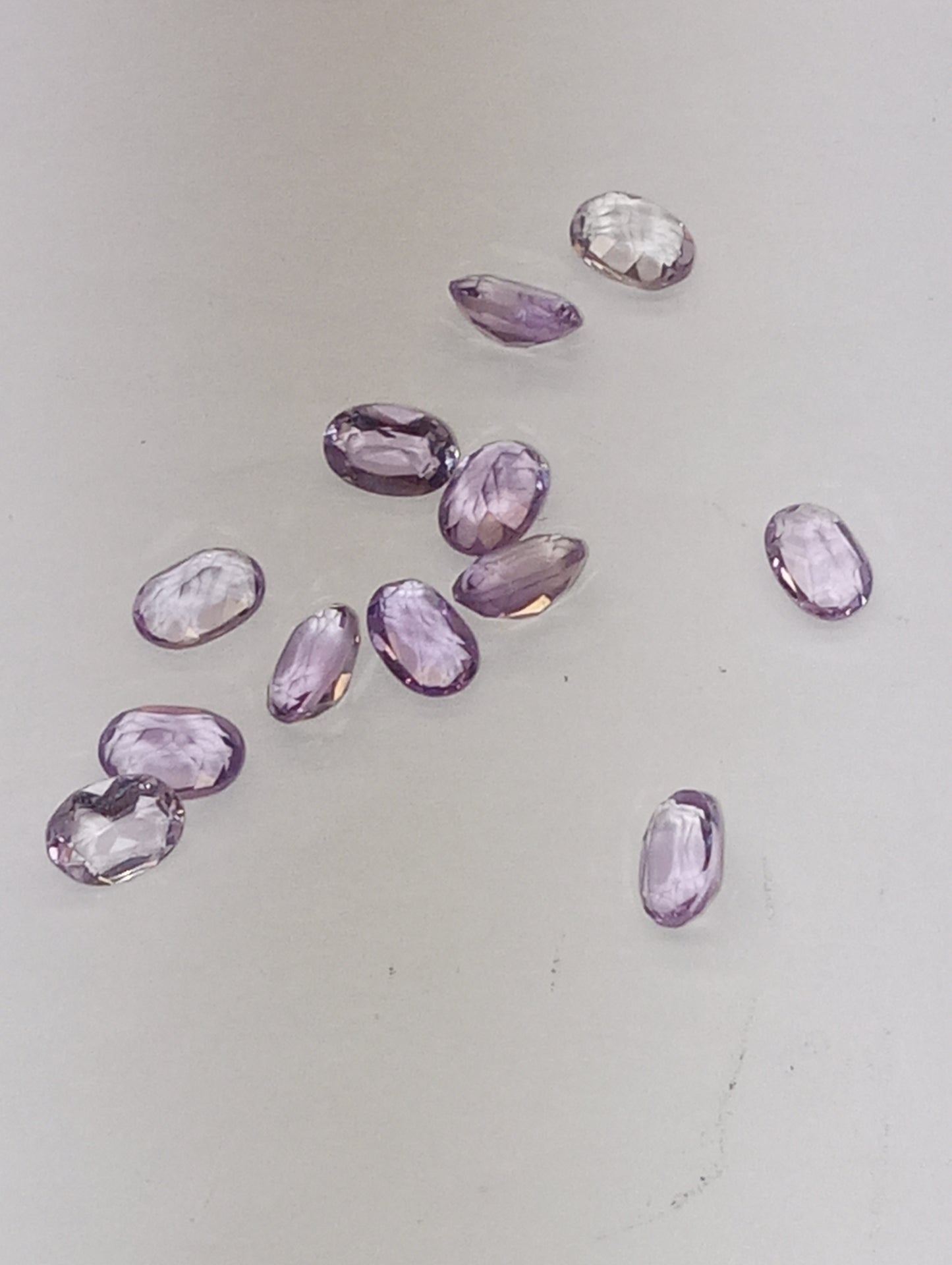 amethyst gemstones 6mmx4mm light ovals 12 stones