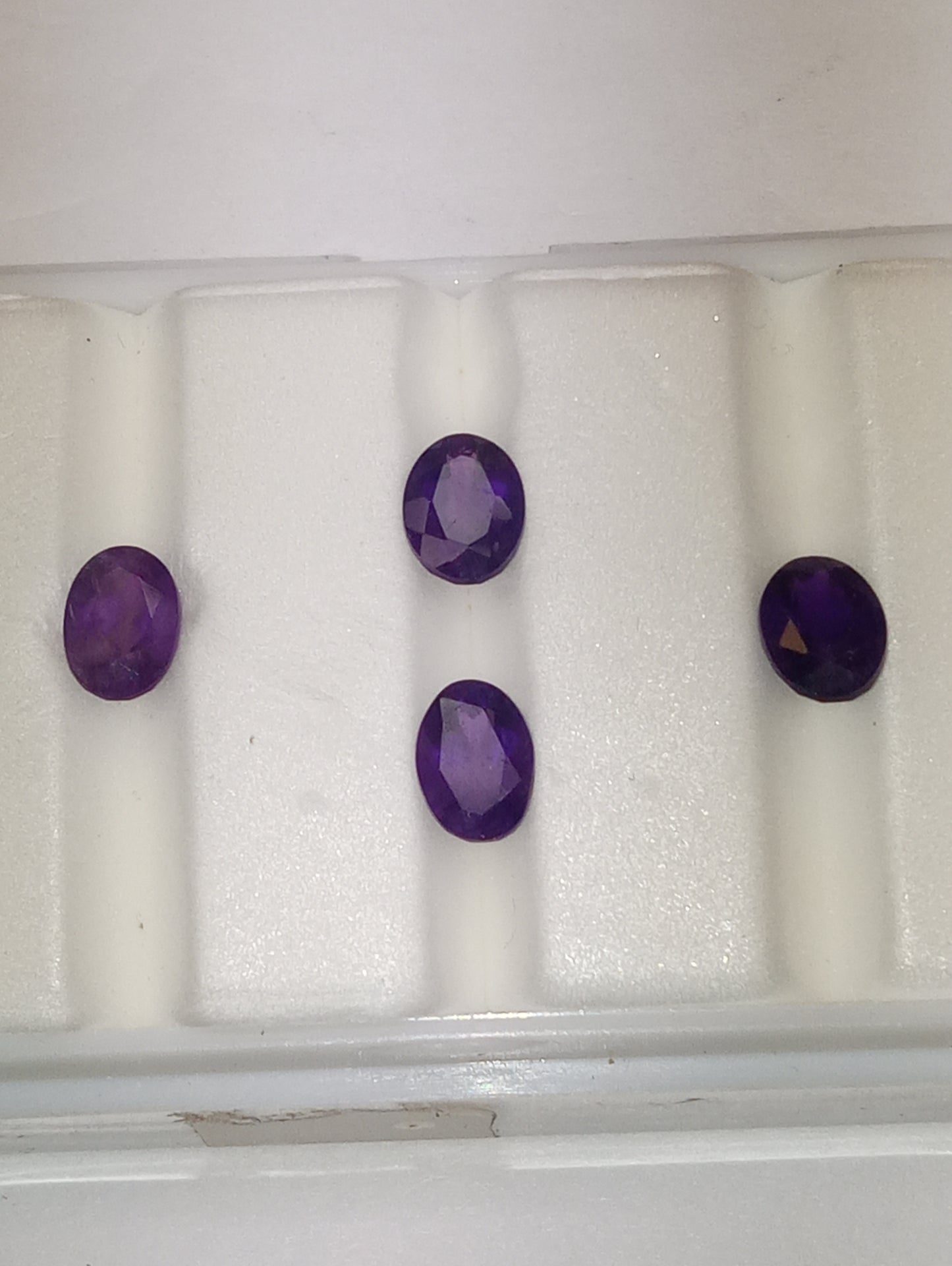 amethyst gemstones ovals 7mmx5mm, 4 stones  dark